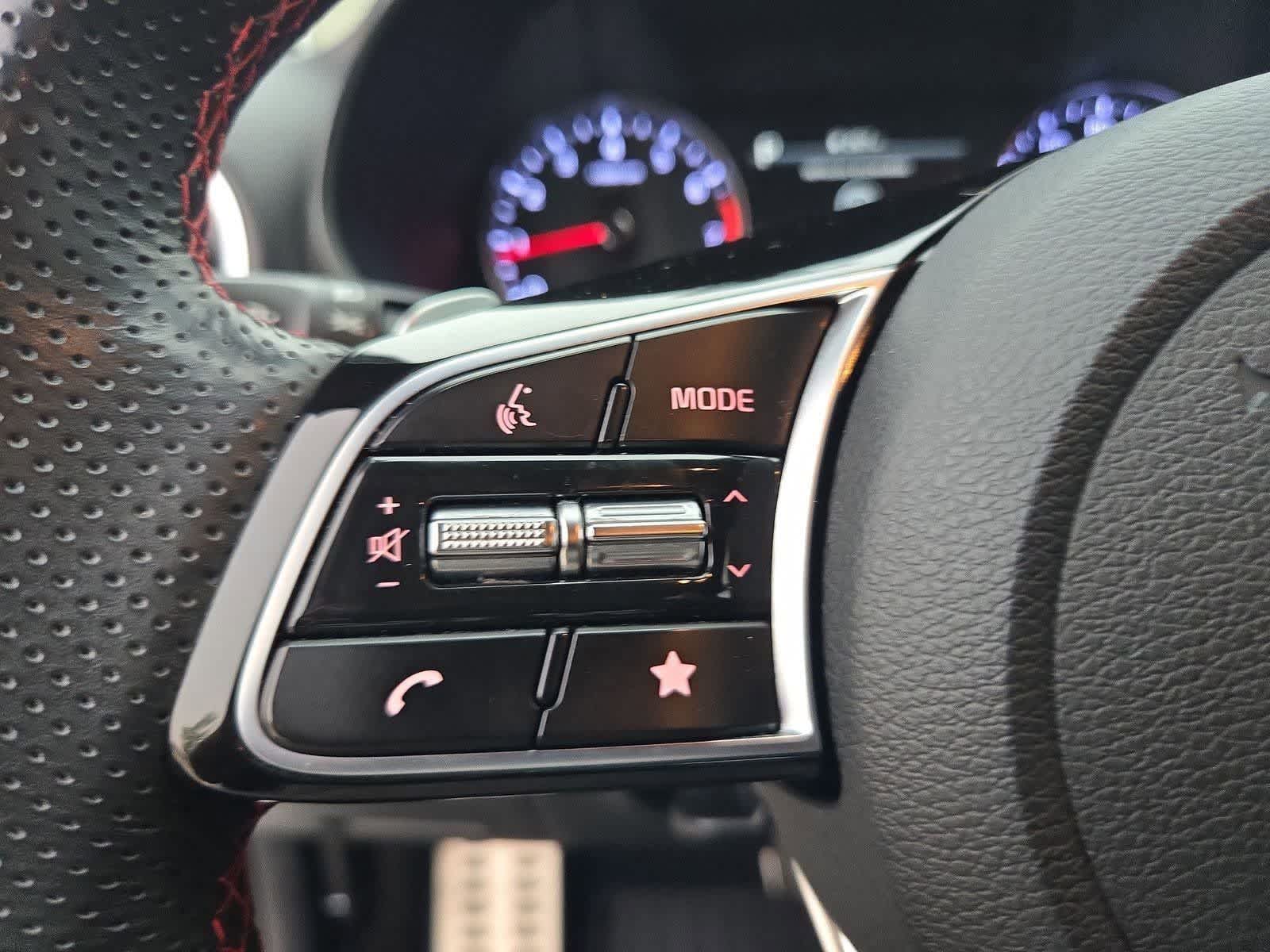 Thumbnail: 2023 Kia Forte - 22