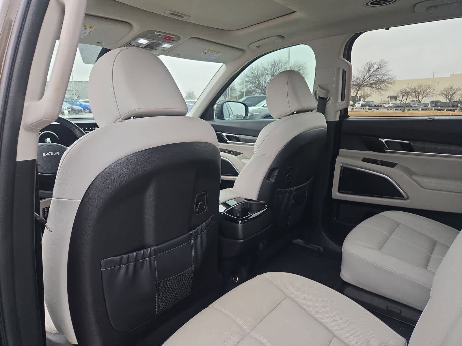 Thumbnail: 2024 Kia Telluride - 17