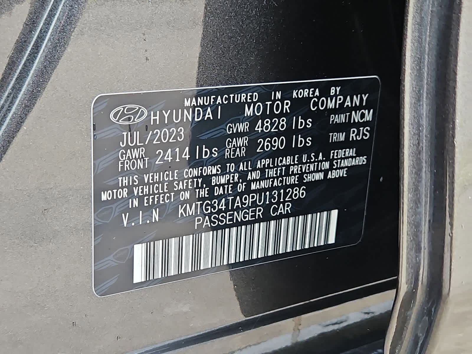 Thumbnail: 2023 Genesis G70 - 34