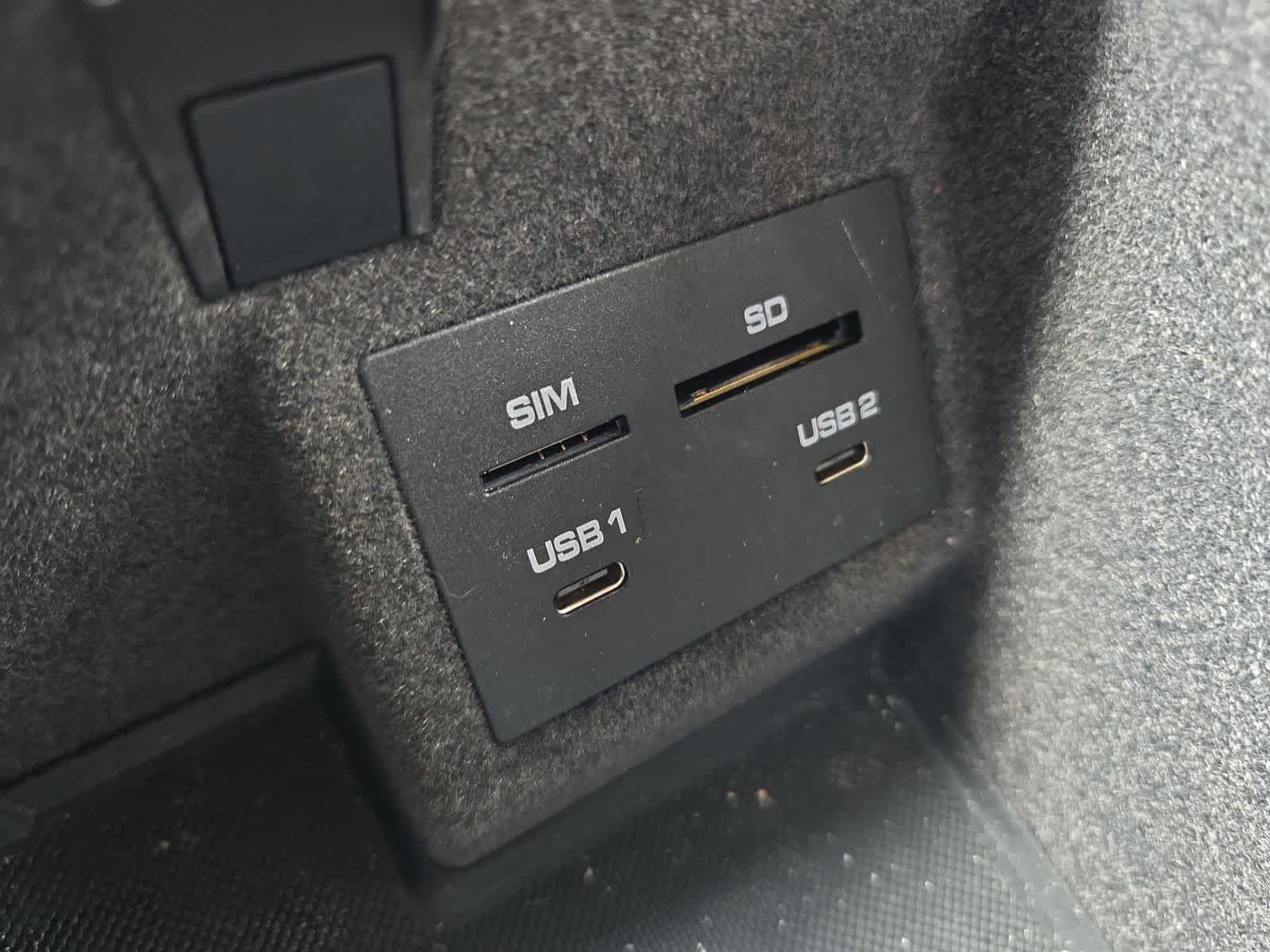 Thumbnail: 2020 Porsche Macan - 29