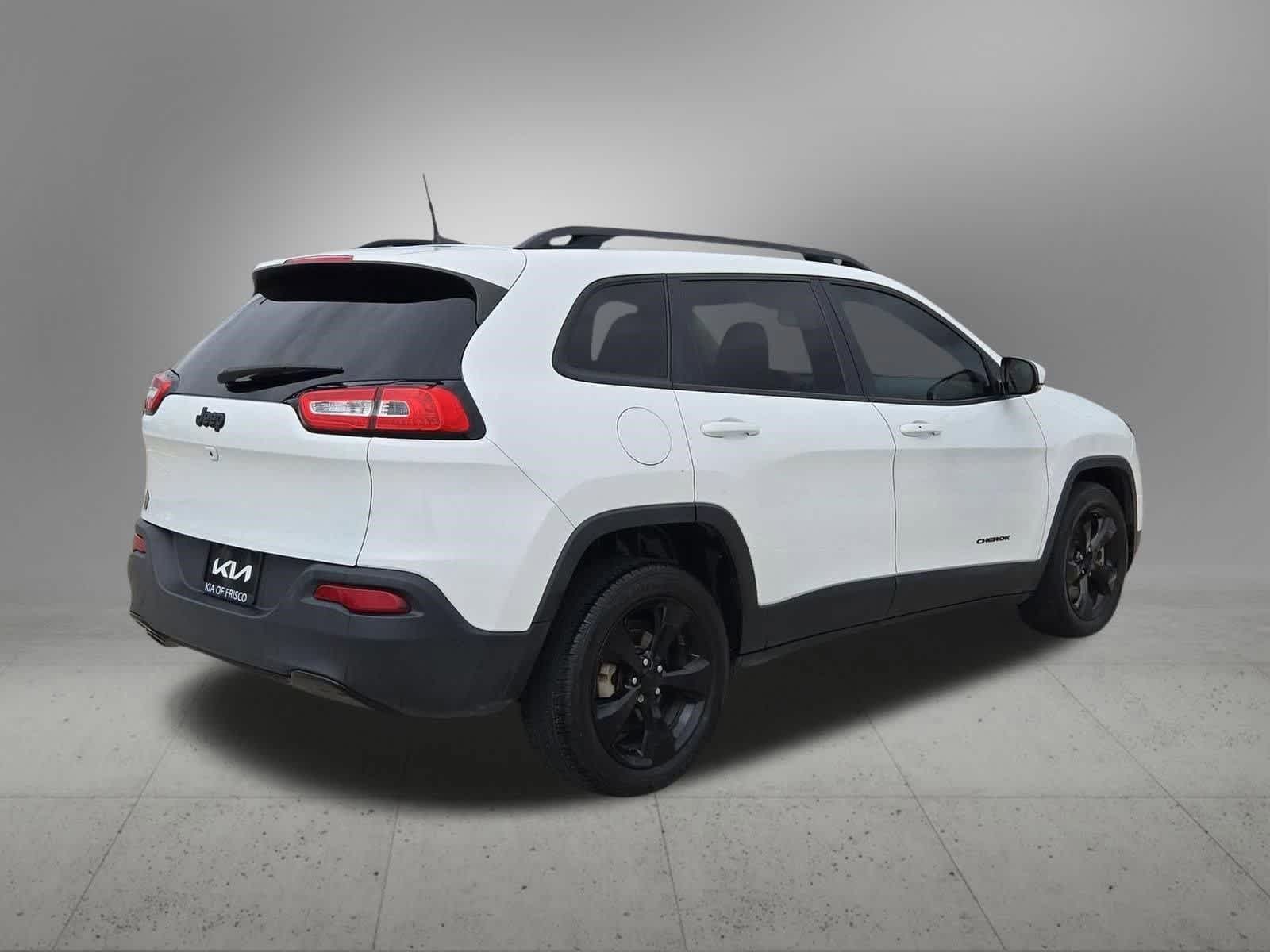 Thumbnail: 2017 Jeep Cherokee - 6