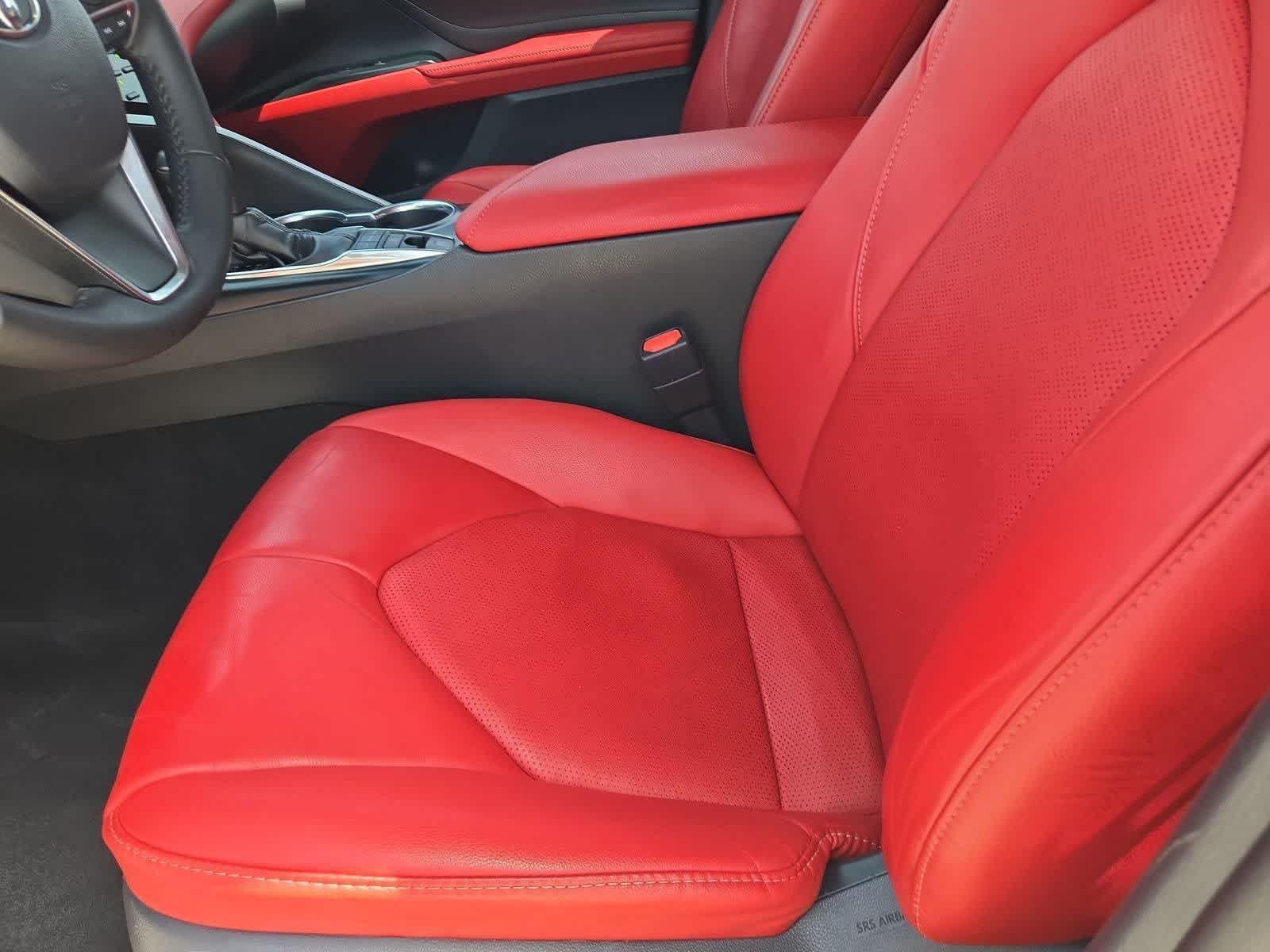 2018 Toyota Camry XSE - Photo 14