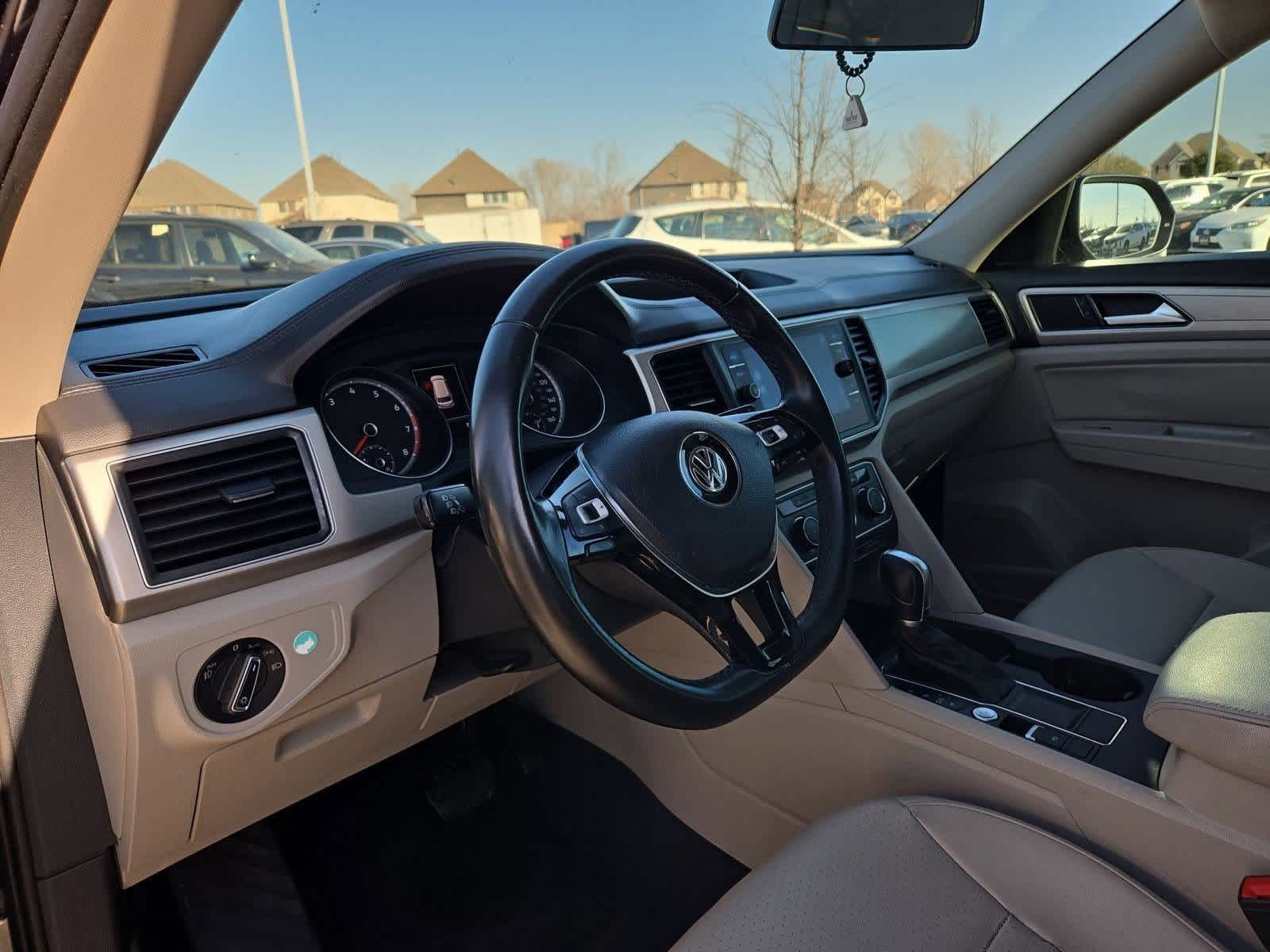 Thumbnail: 2018 Volkswagen Atlas - 2