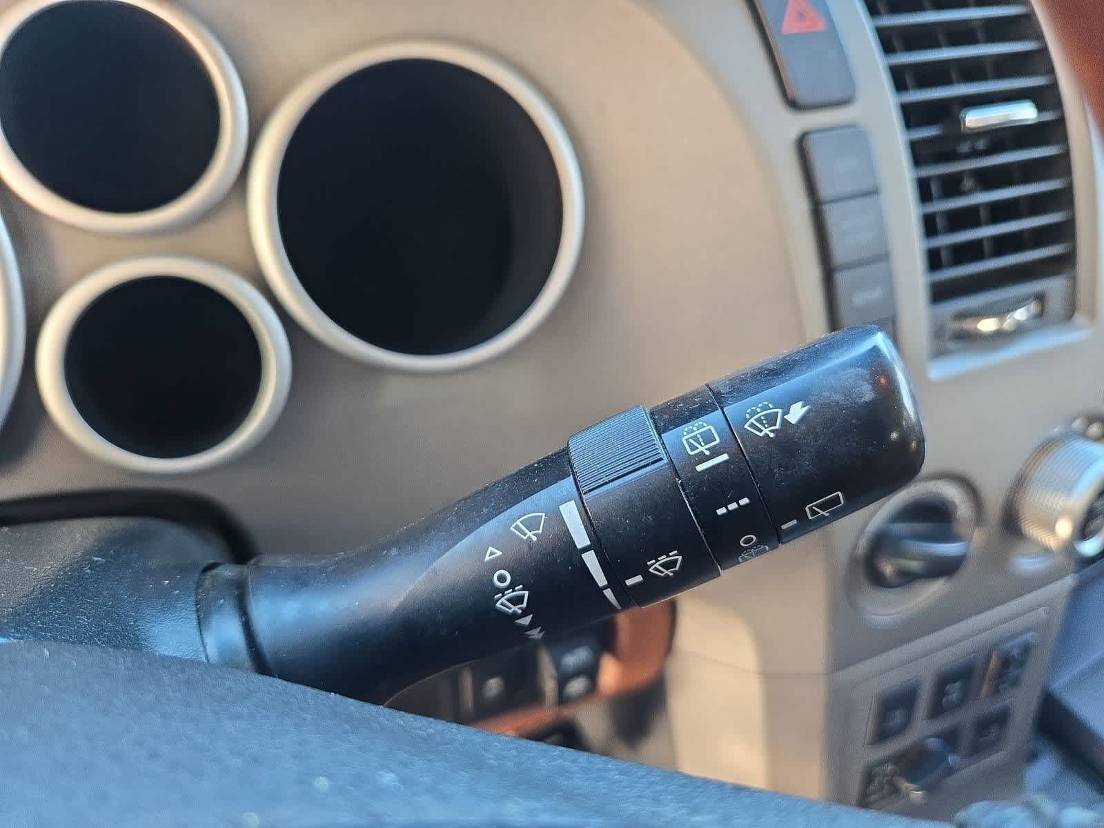 Thumbnail: 2011 Toyota Sequoia - 27