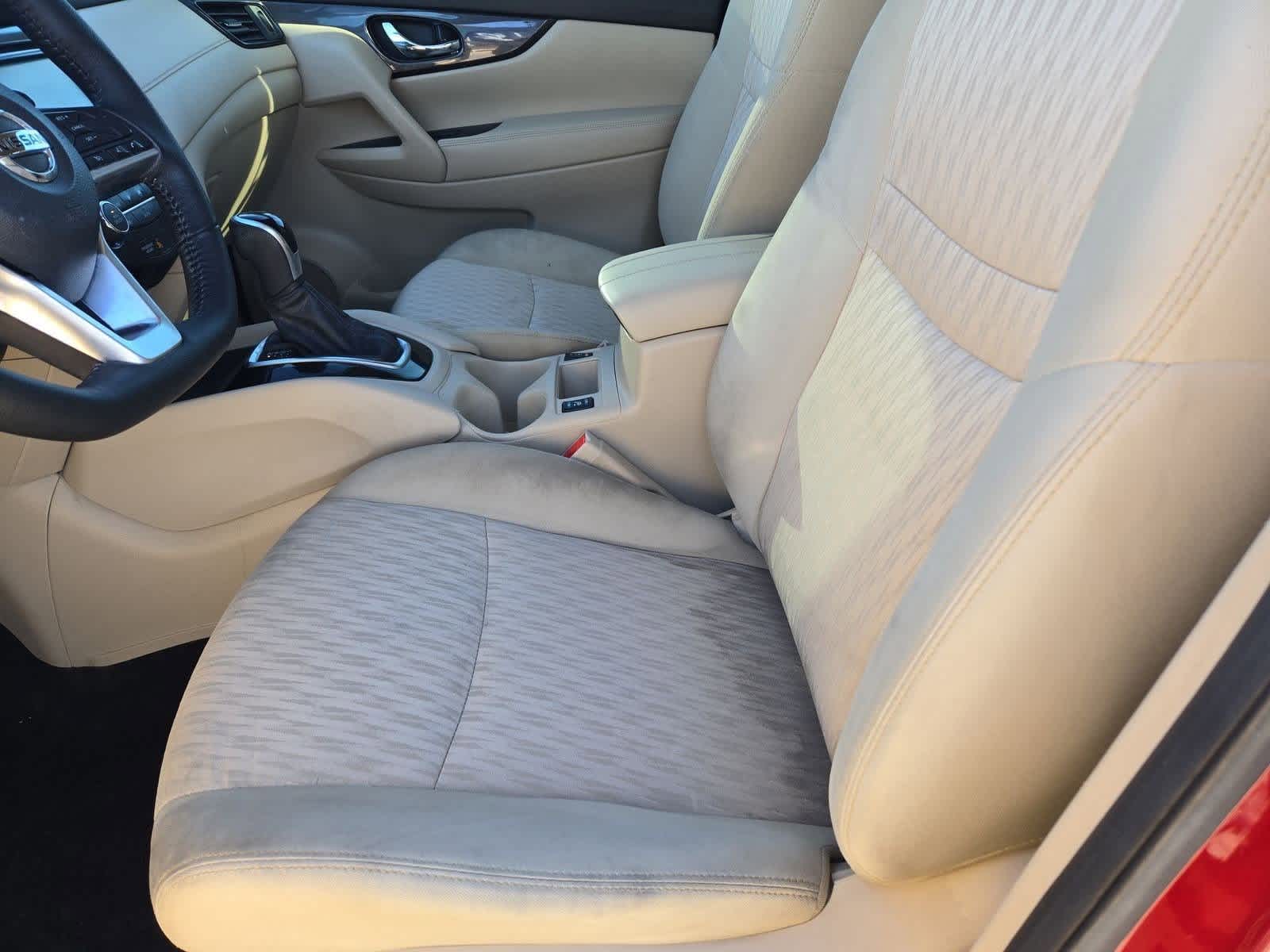 Thumbnail: 2019 Nissan Rogue - 15