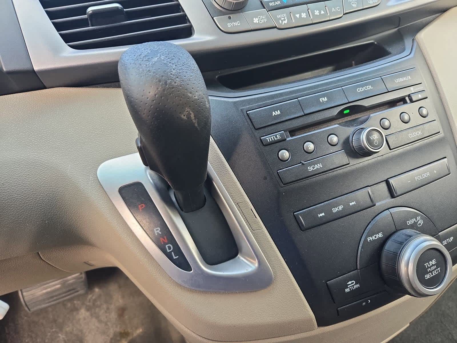 Thumbnail: 2012 Honda Odyssey - 28