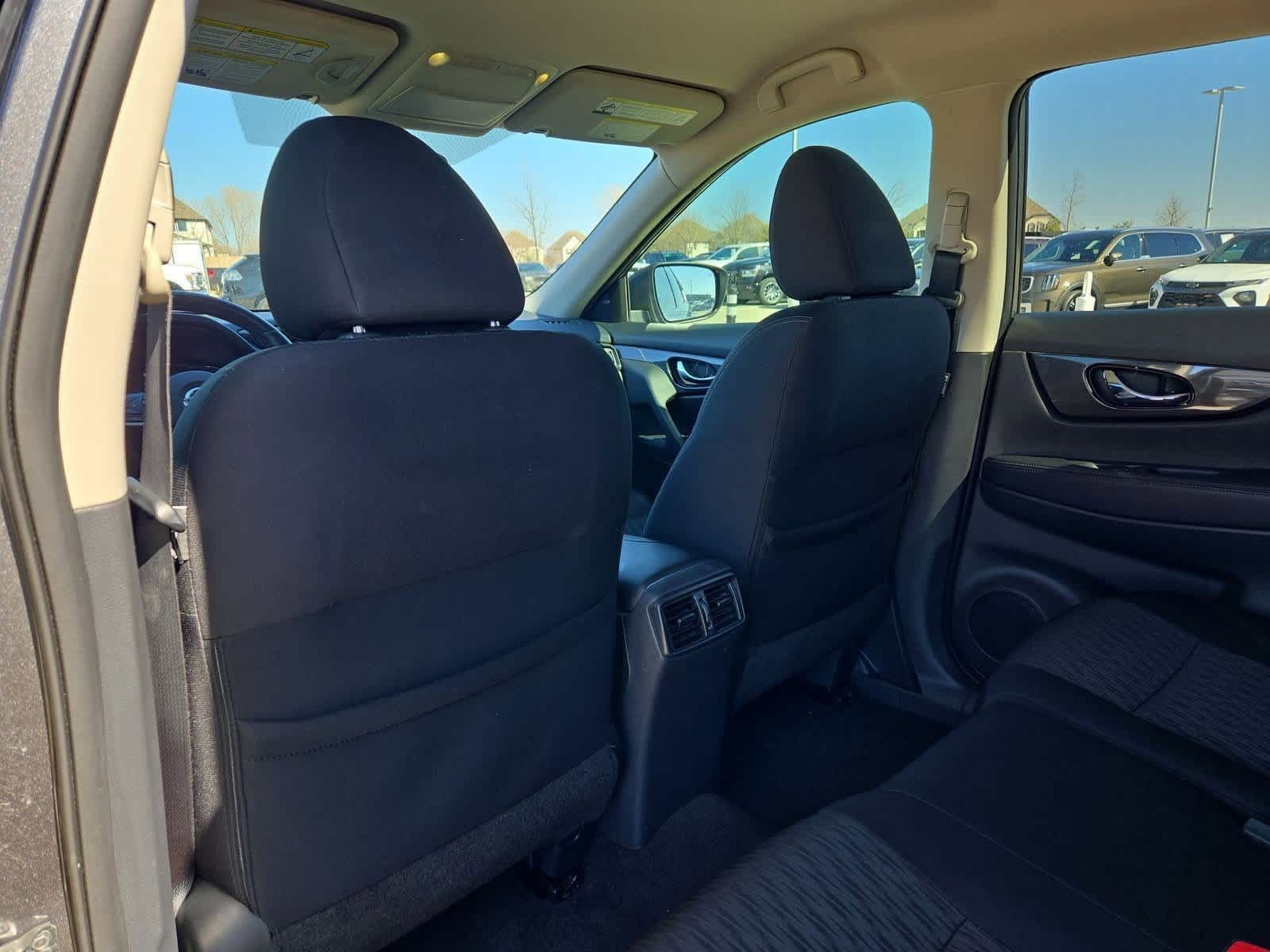 Thumbnail: 2018 Nissan Rogue - 16