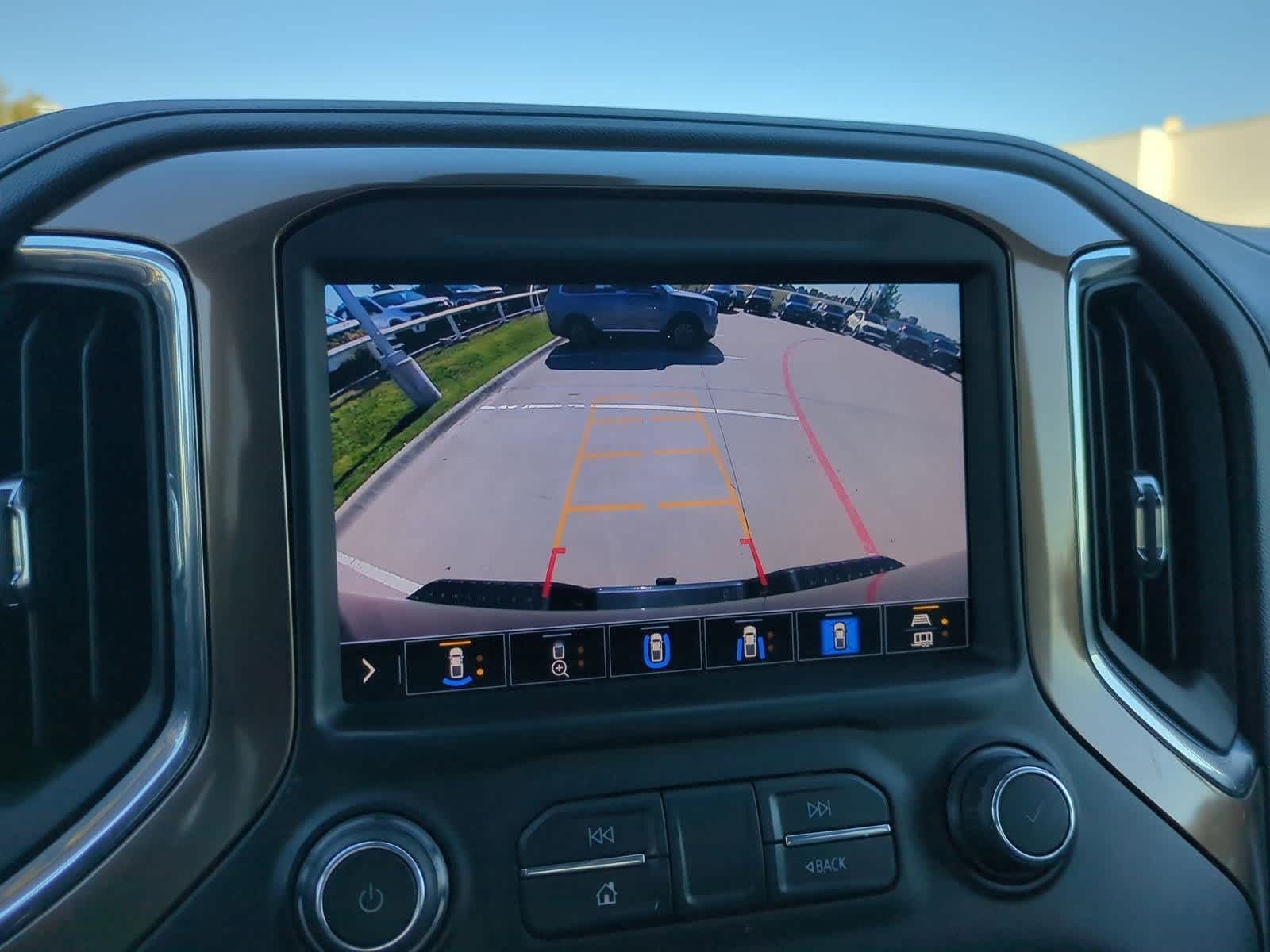 Thumbnail: 2020 Chevrolet Silverado 2500 - 31