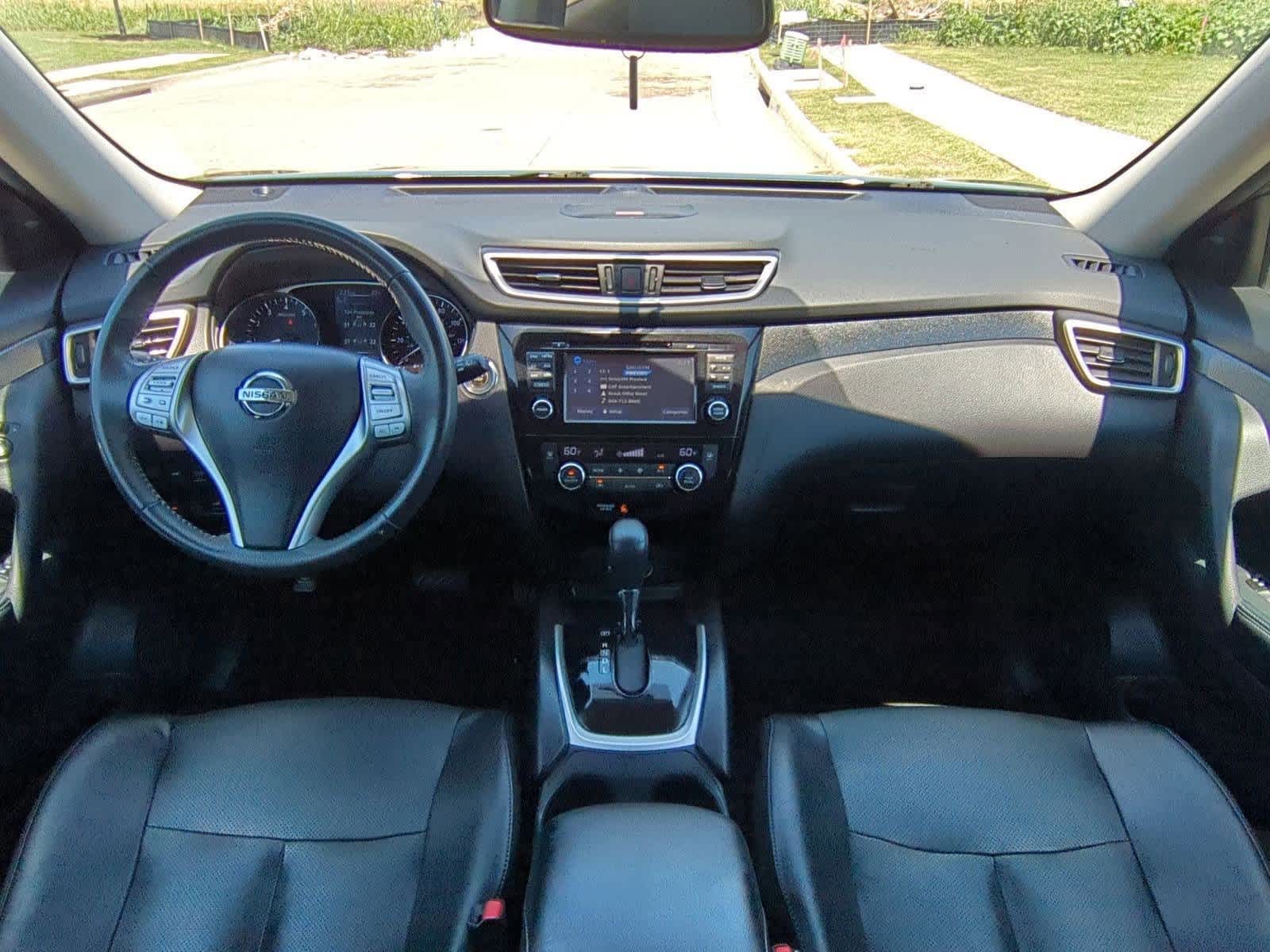 2016 Nissan Rogue SL 15