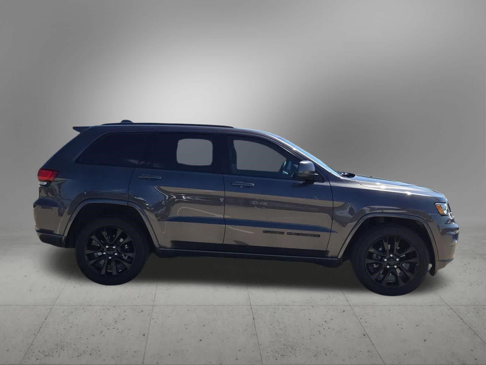 Thumbnail: 2019 Jeep Grand Cherokee - 6