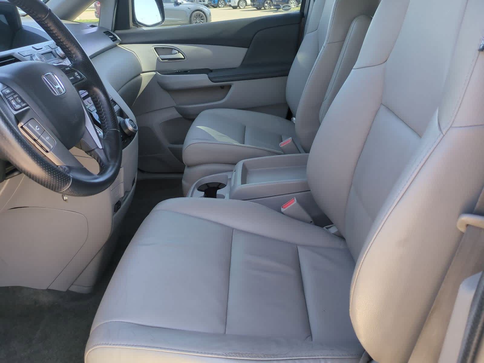 Thumbnail: 2013 Honda Odyssey - 15