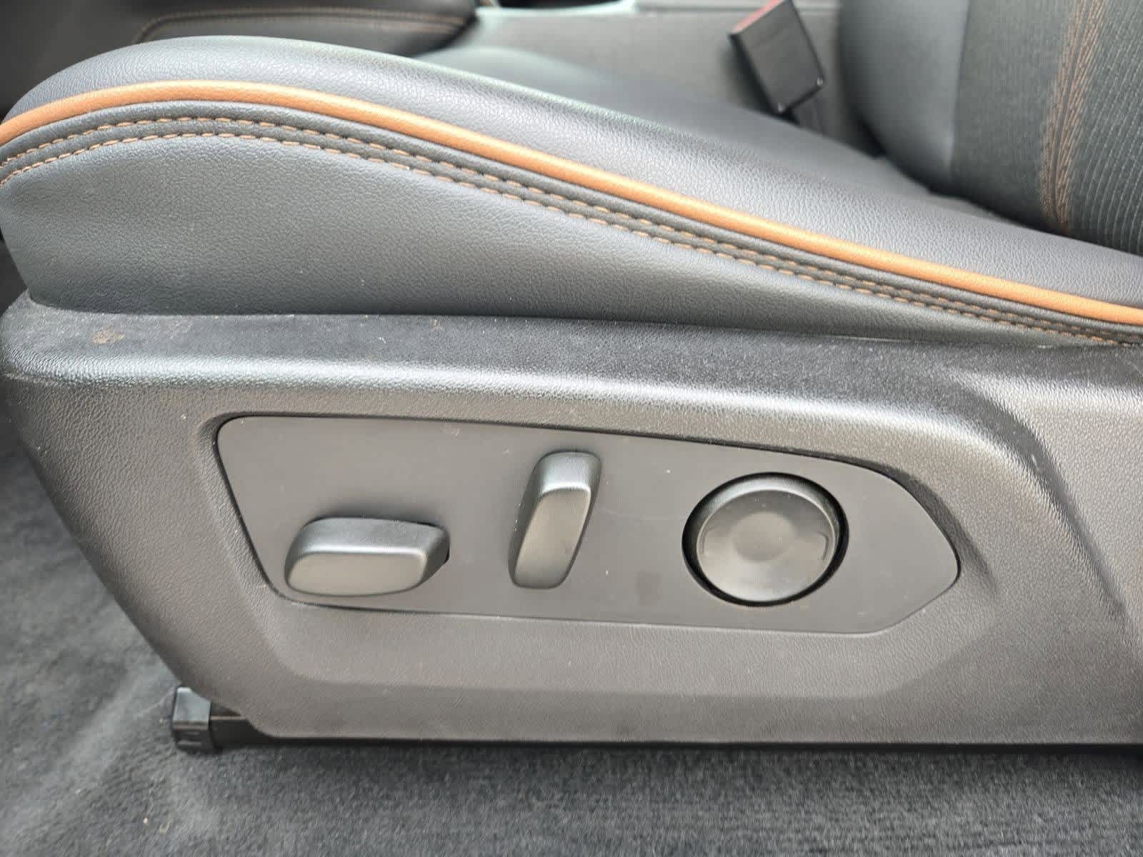 Thumbnail: 2024 GMC Canyon - 17