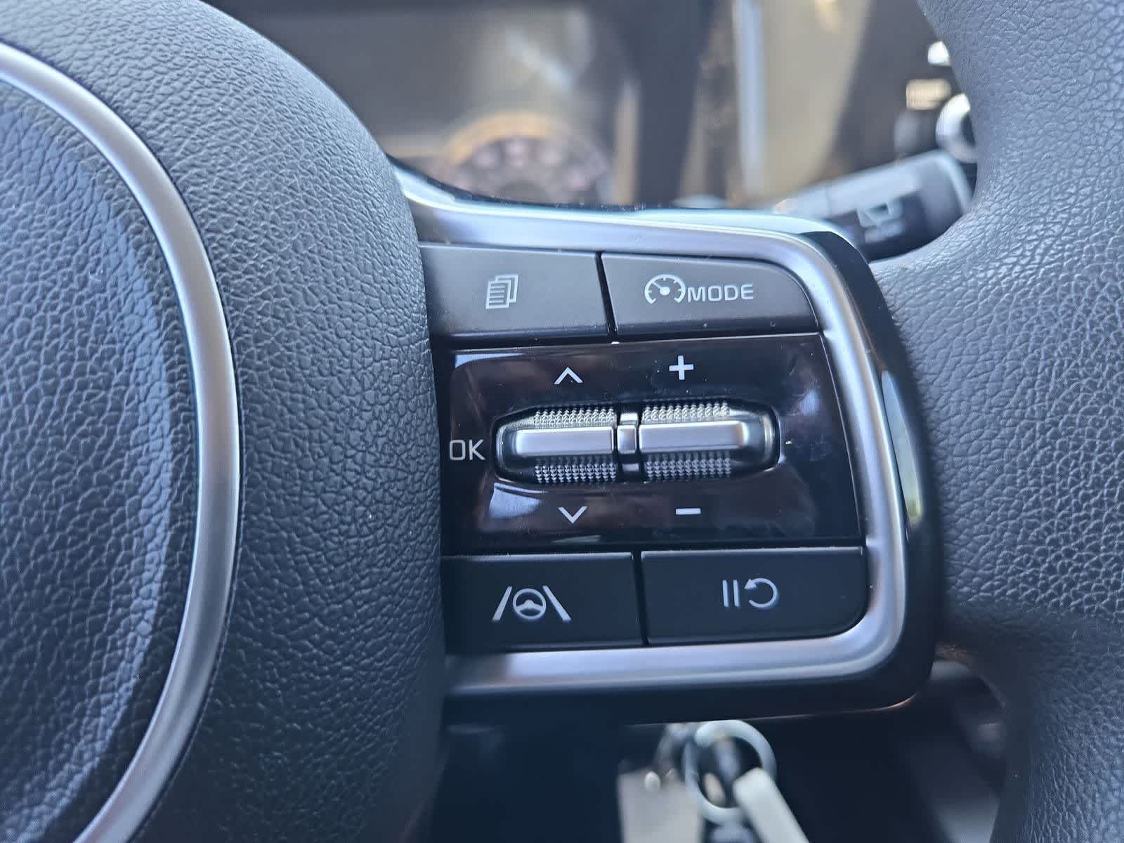 Thumbnail: 2021 Kia Sorento - 23