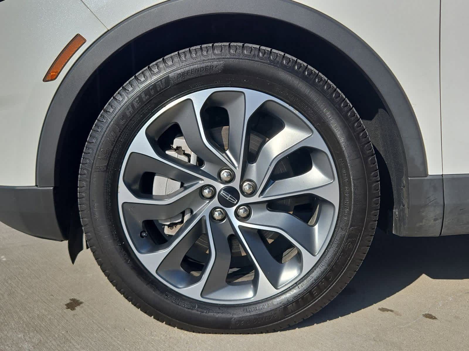 Thumbnail: 2022 Lincoln Nautilus - 11