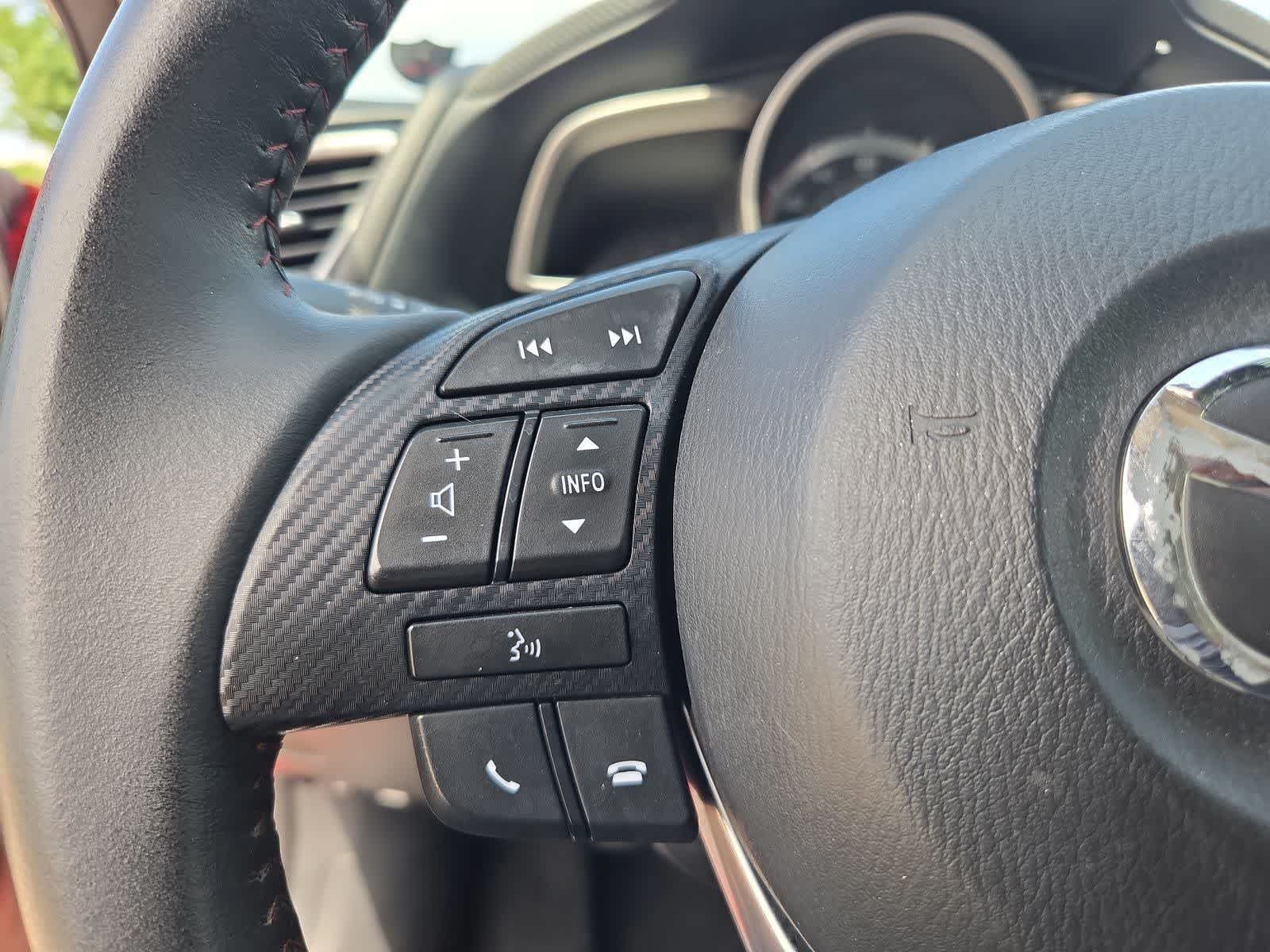 Thumbnail: 2016 Mazda Mazda3 - 23
