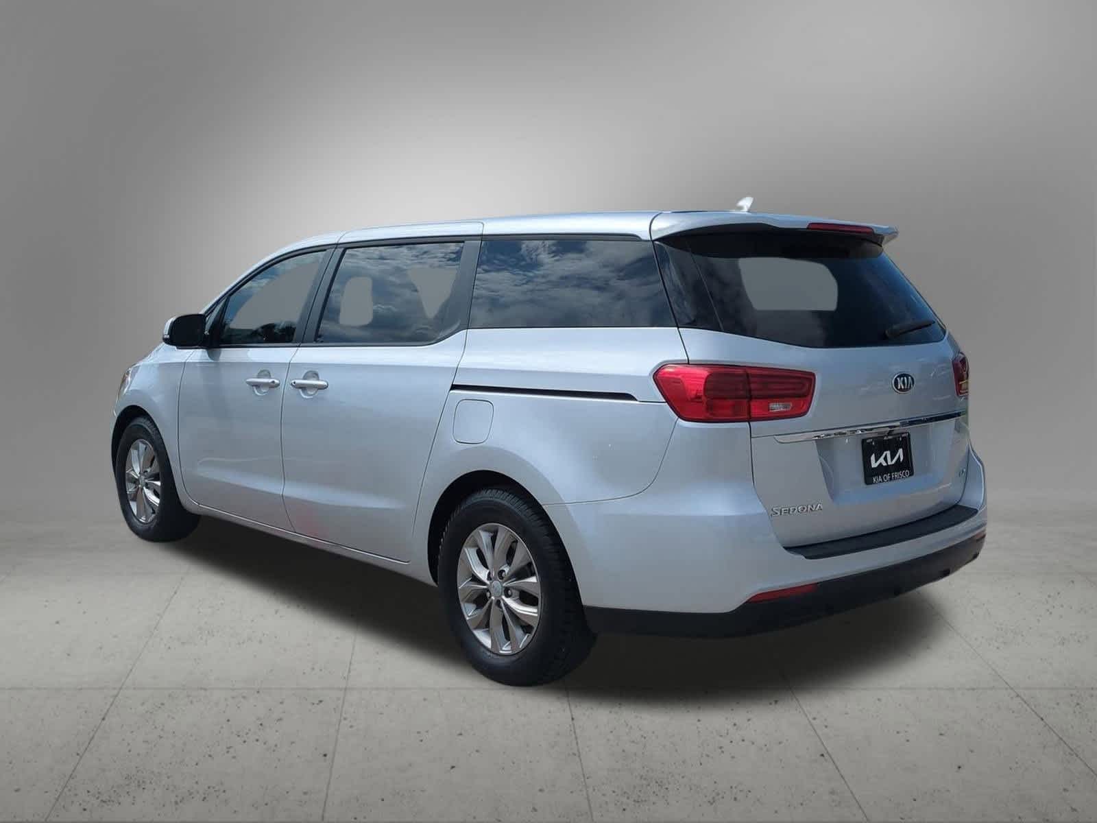 2019 Kia Sedona LX photo 4