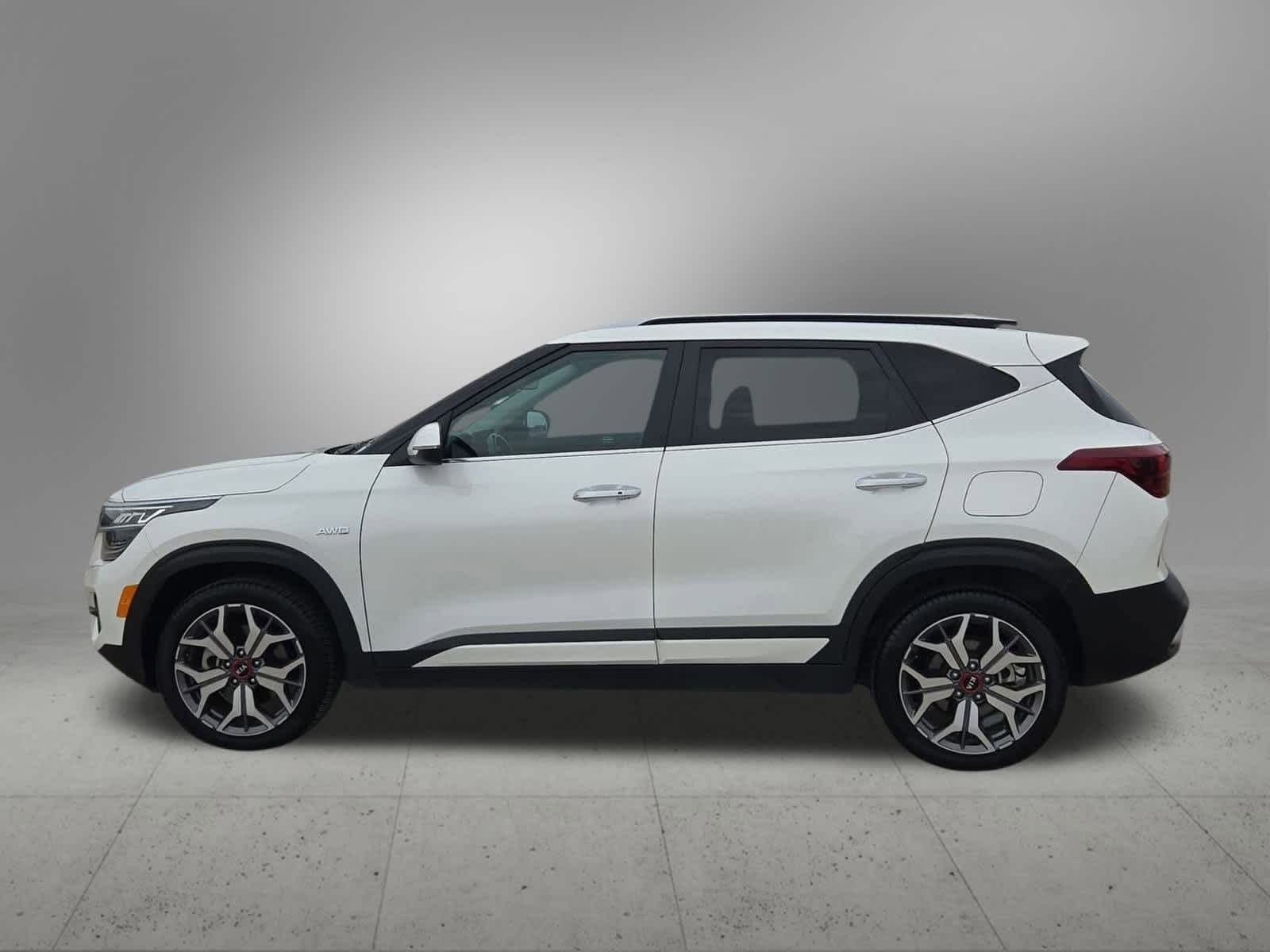 Thumbnail: 2021 Kia Seltos - 3