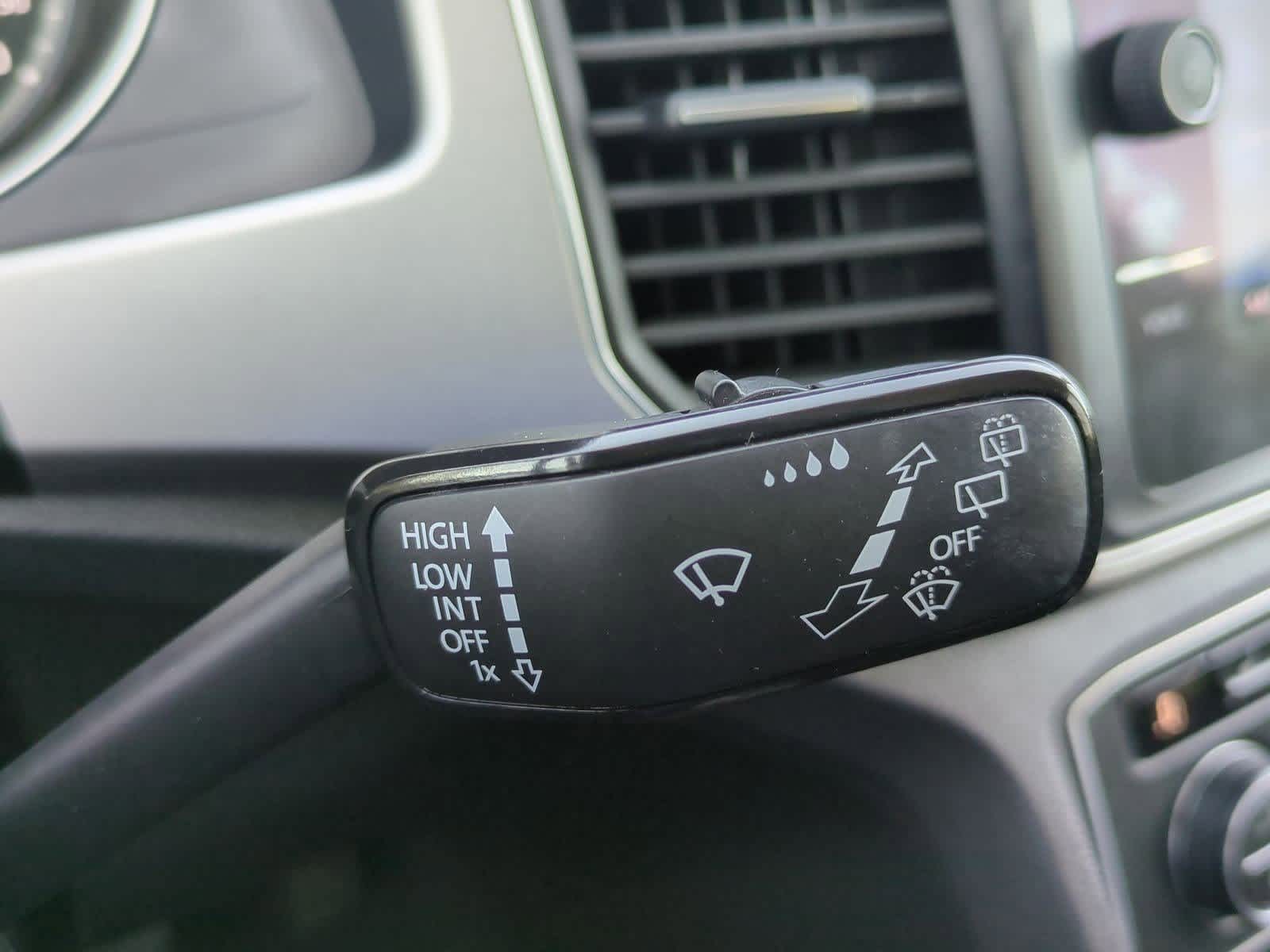 Thumbnail: 2019 Volkswagen Atlas - 25