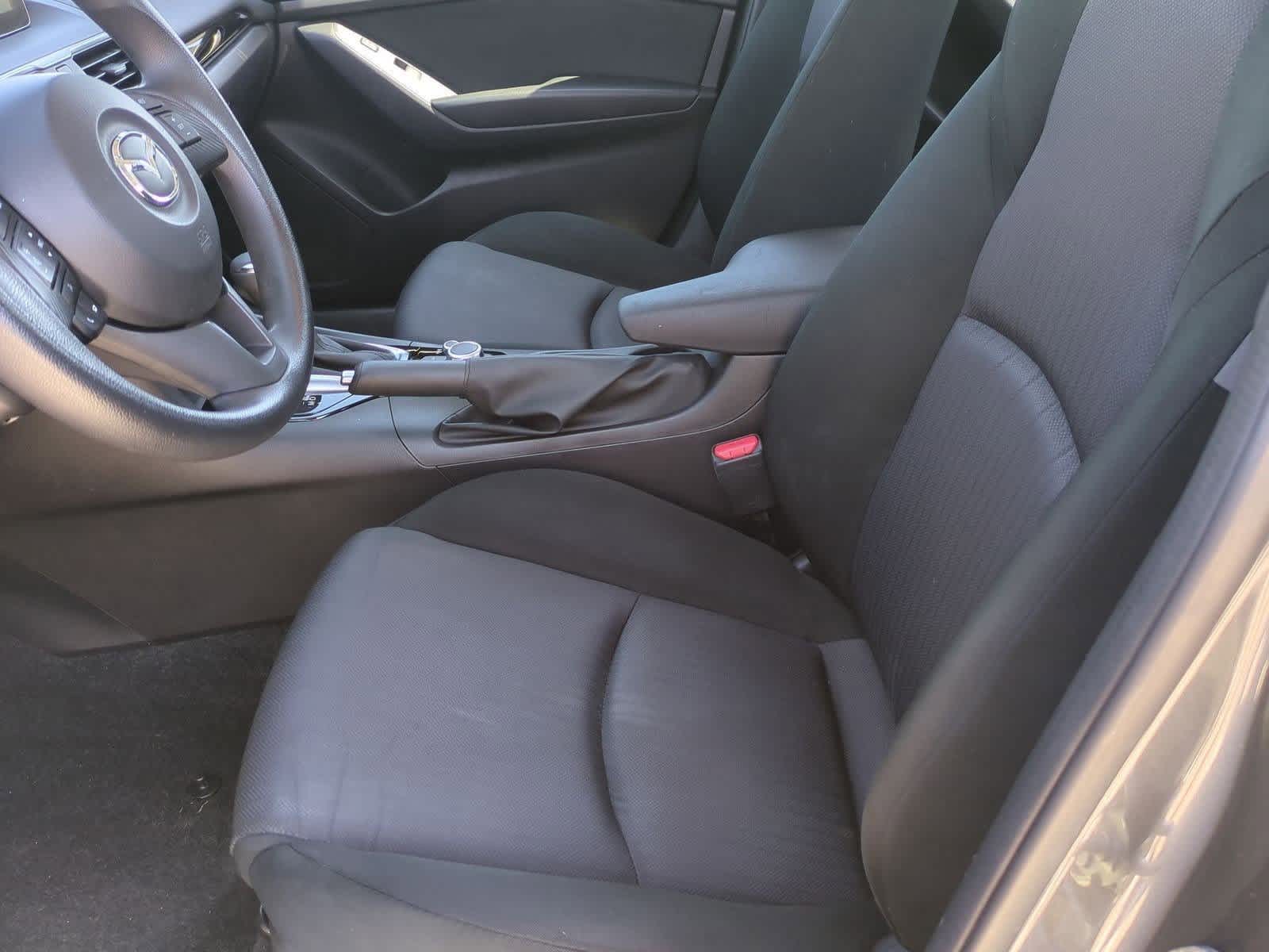 Thumbnail: 2016 Mazda Mazda3 - 15