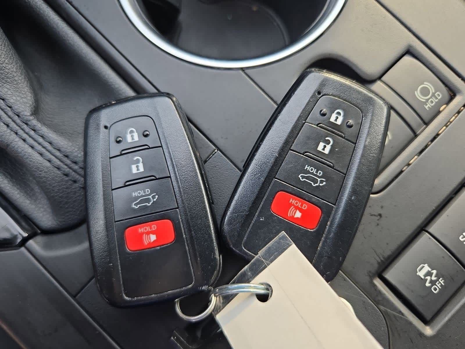 Thumbnail: 2021 Toyota Highlander - 34