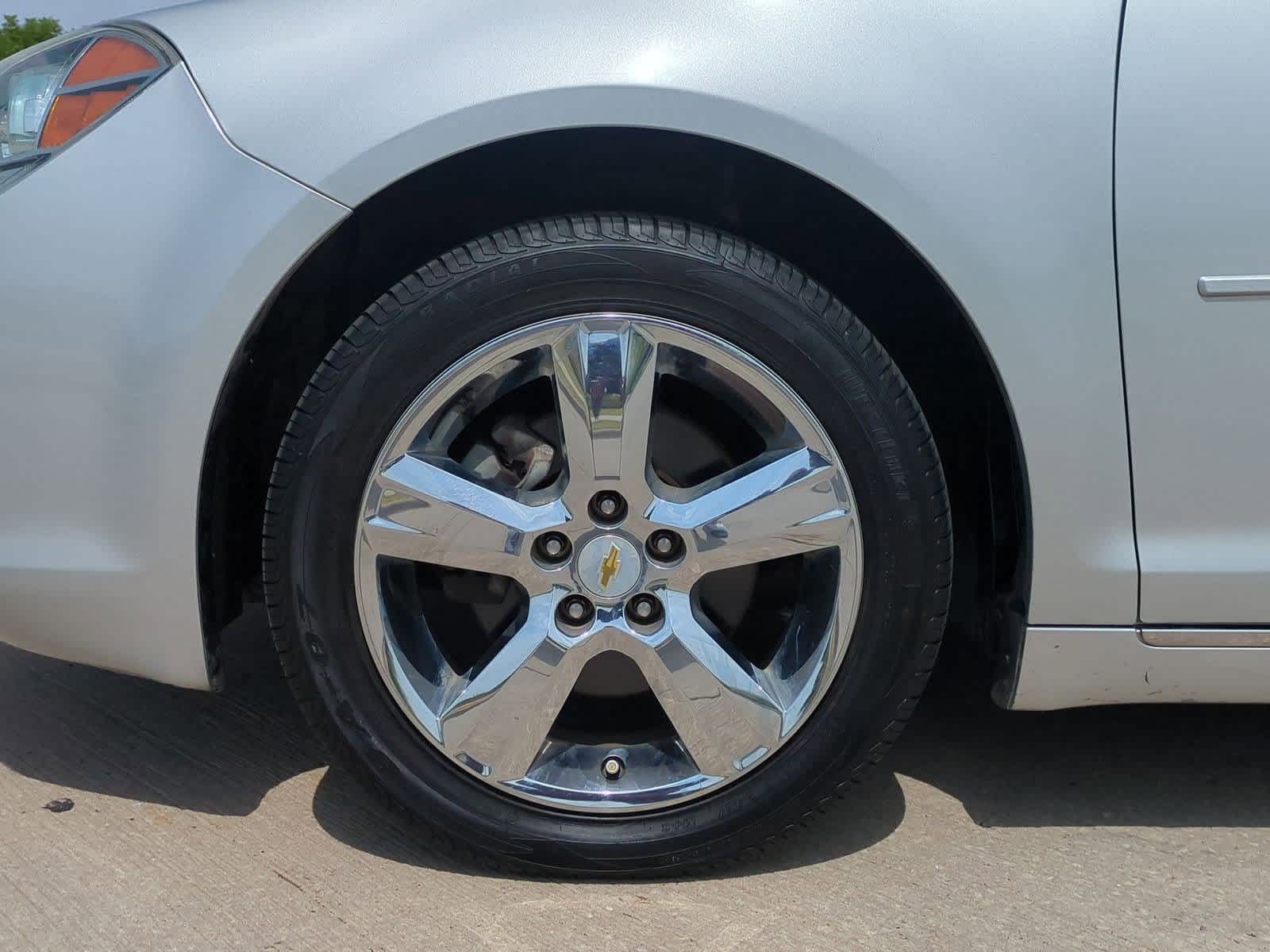 Thumbnail: 2012 Chevrolet Malibu - 12