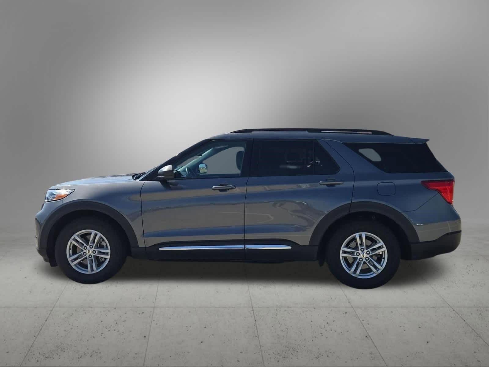 Thumbnail: 2023 Ford Explorer - 3