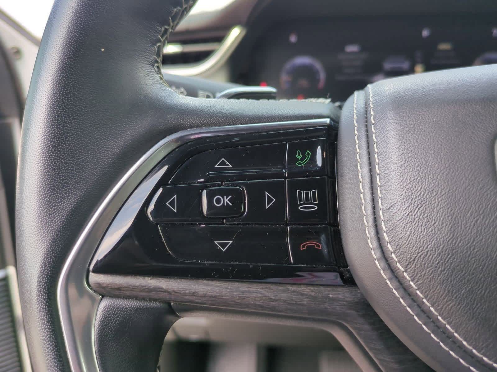 Thumbnail: 2022 Jeep Grand Cherokee - 24