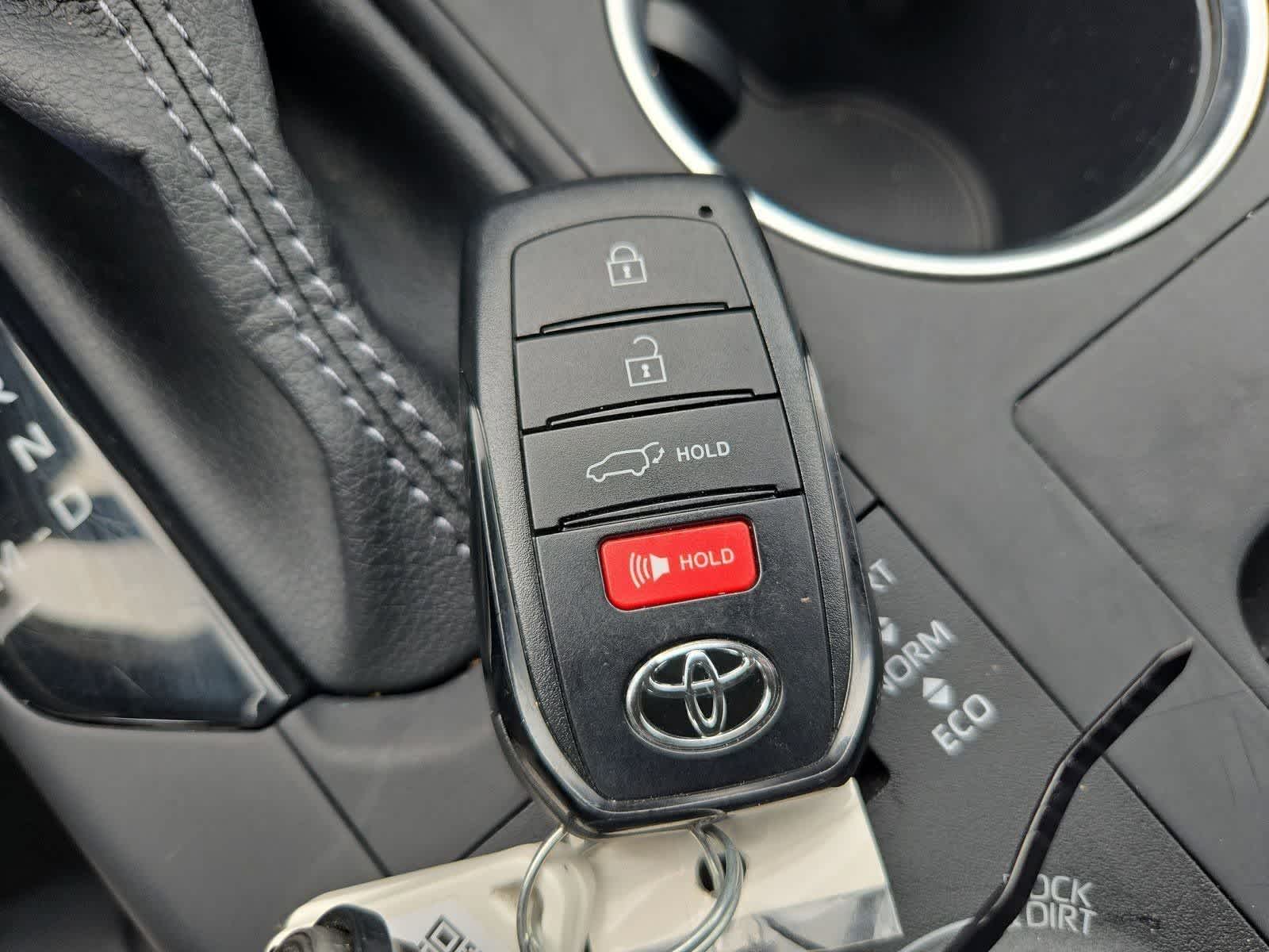 Thumbnail: 2025 Toyota Highlander - 34