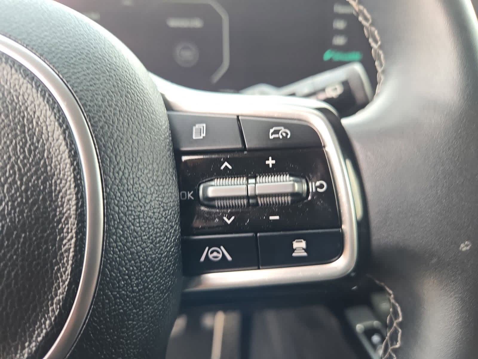 Thumbnail: 2024 Kia Sorento - 23