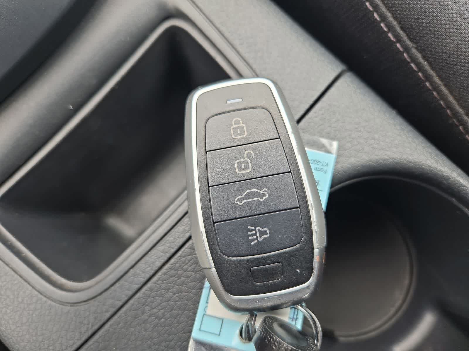 Thumbnail: 2019 Nissan Sentra - 31