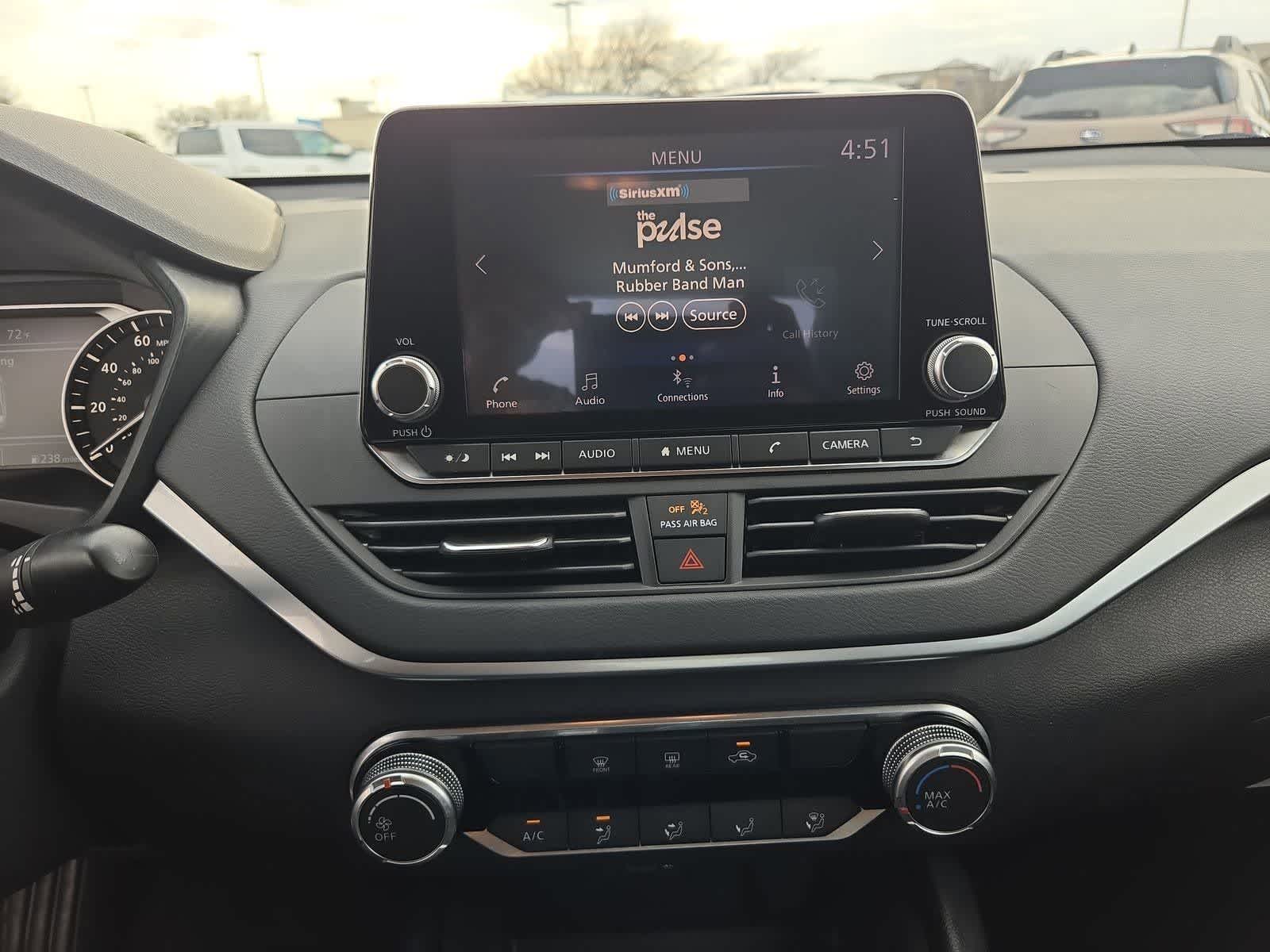 Thumbnail: 2022 Nissan Altima - 25