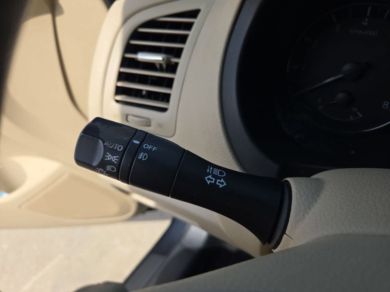 Thumbnail: 2015 Nissan Altima - 25