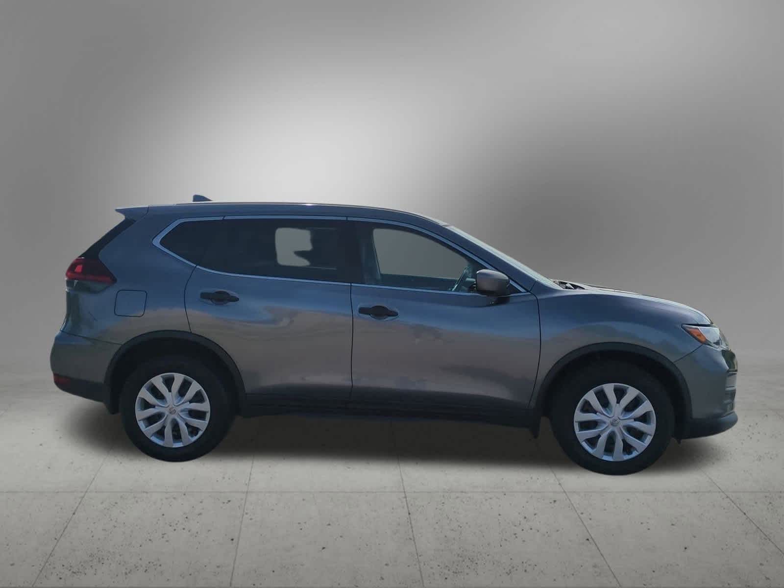 Thumbnail: 2018 Nissan Rogue - 7