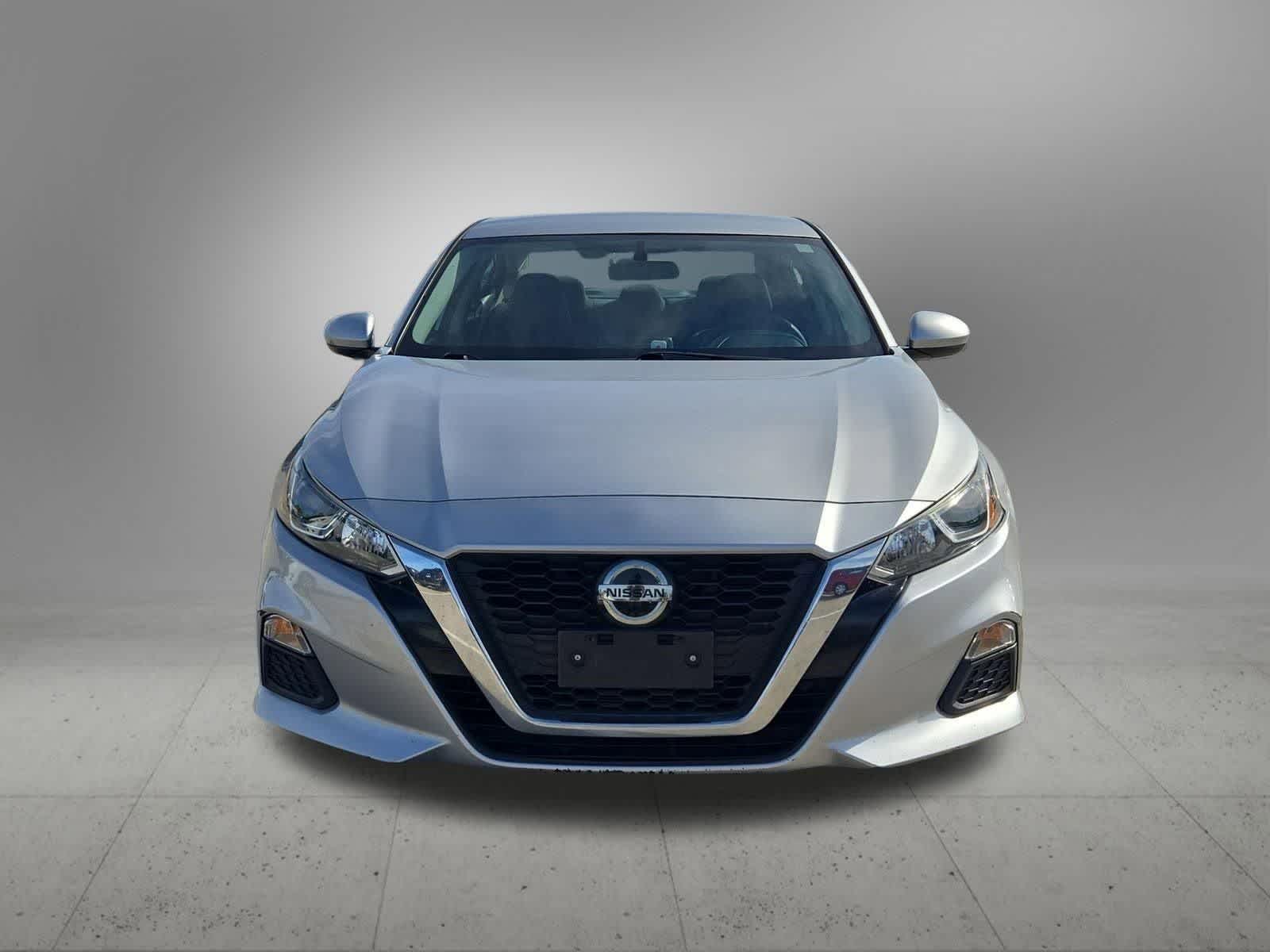 Thumbnail: 2019 Nissan Altima - 9