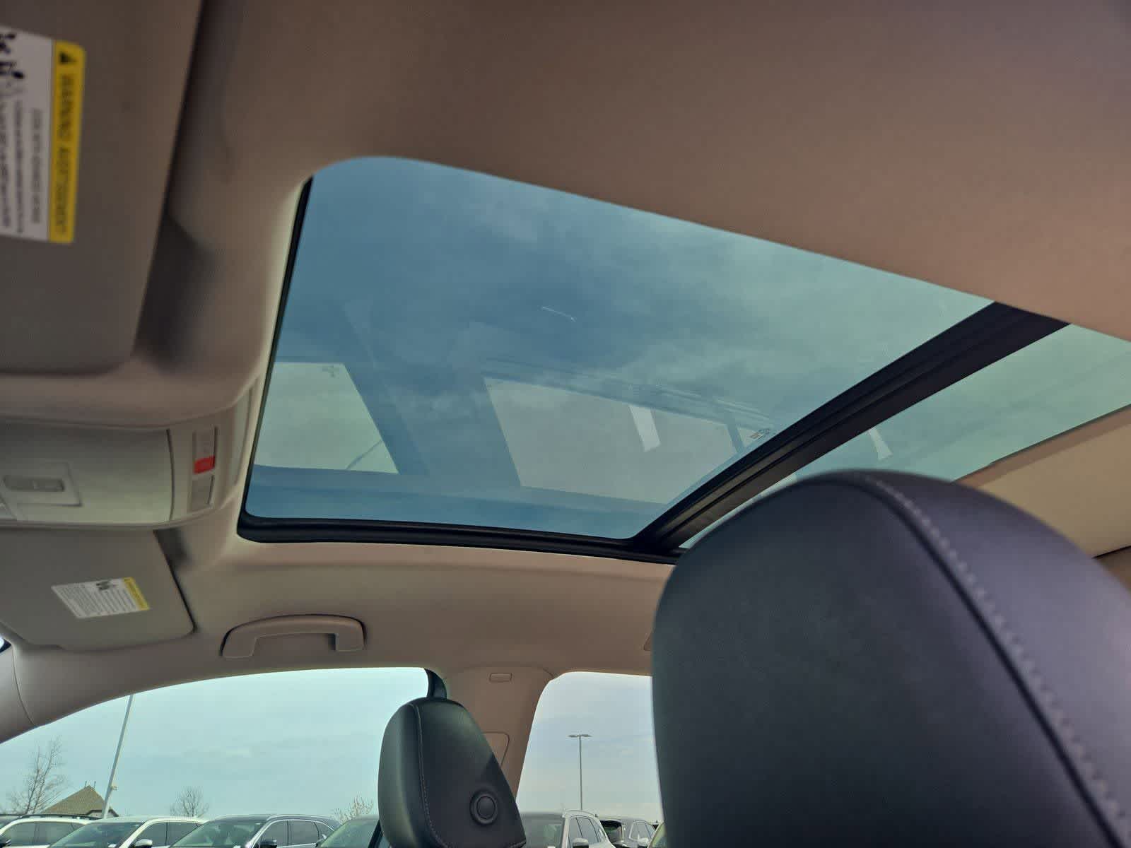 Thumbnail: 2019 Volkswagen Atlas - 17