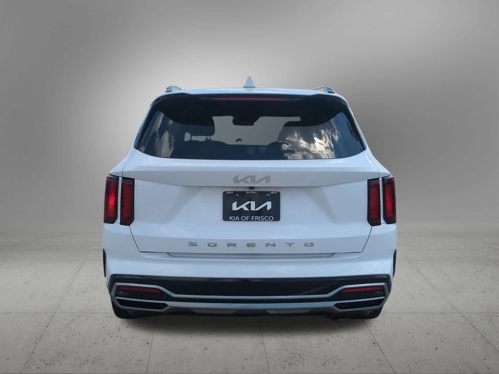 Thumbnail: 2022 Kia Sorento - 5