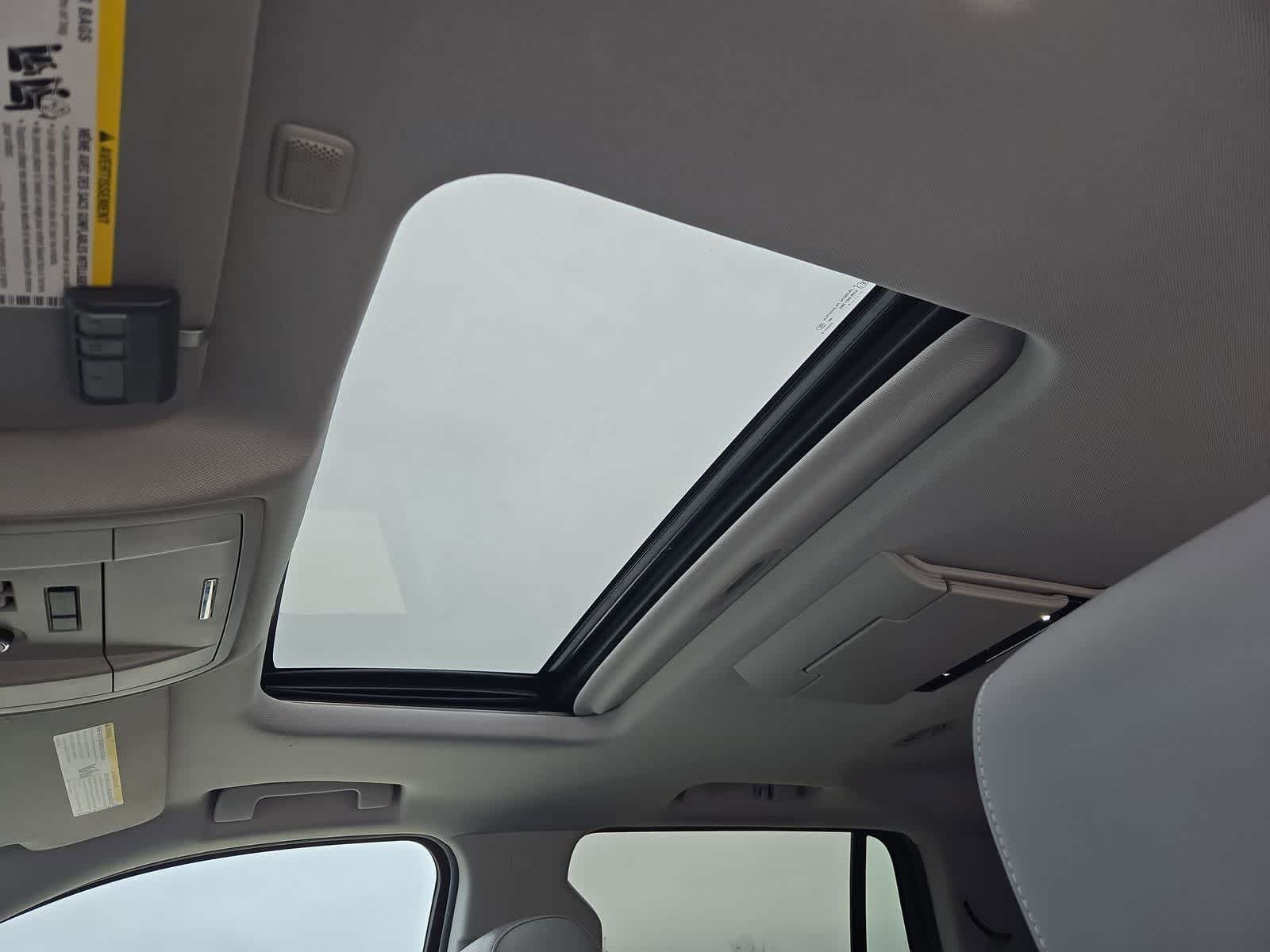 Thumbnail: 2015 Chevrolet Tahoe - 17