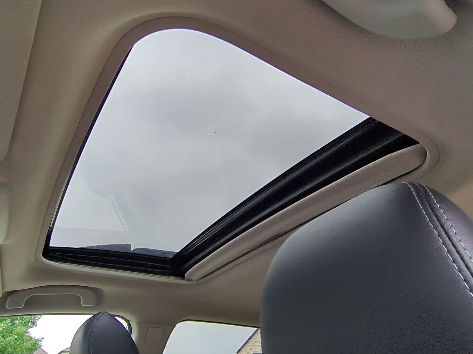 Thumbnail: 2016 Subaru Outback - 19