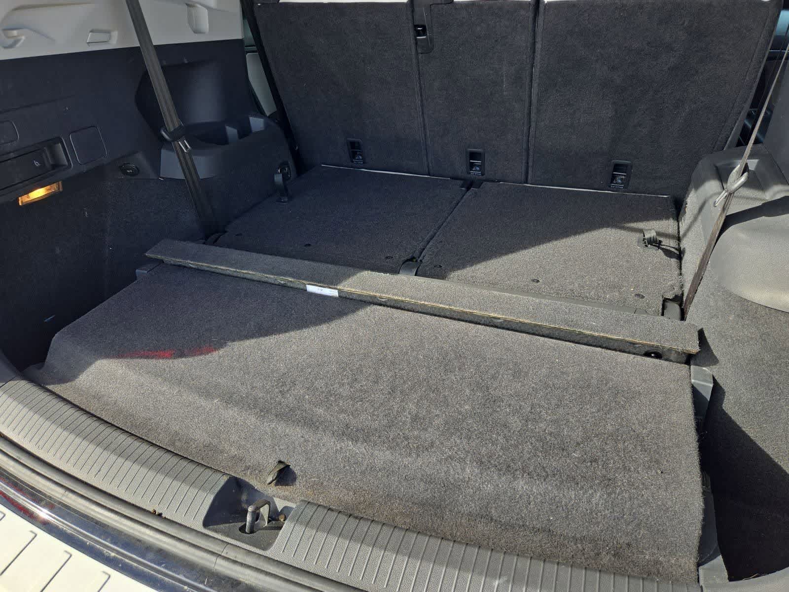 Thumbnail: 2018 Volkswagen Tiguan - 32