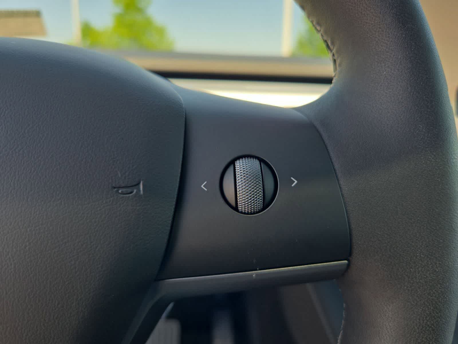 Thumbnail: 2025 Tesla Model Y - 22