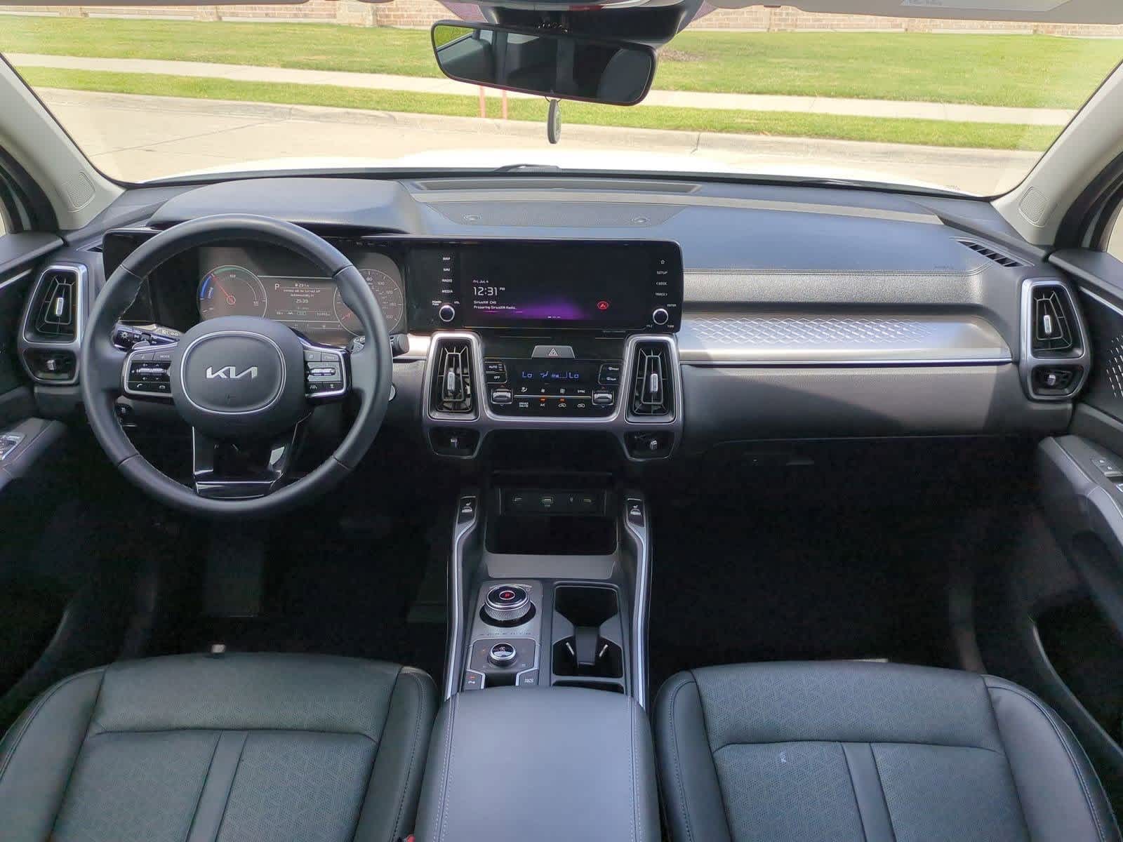 Thumbnail: 2023 Kia Sorento - 14