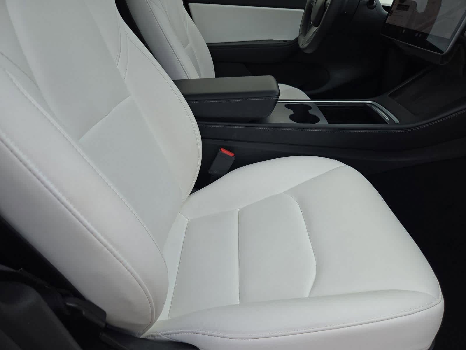 Thumbnail: 2022 Tesla Model Y - 19