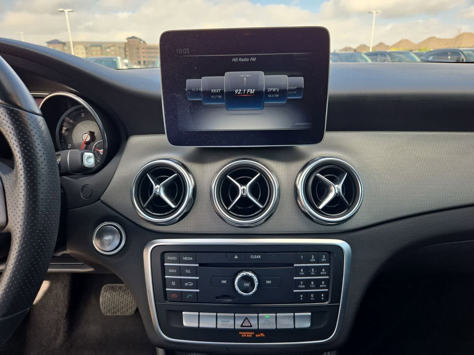 Thumbnail: 2019 Mercedes-Benz GLA - 26