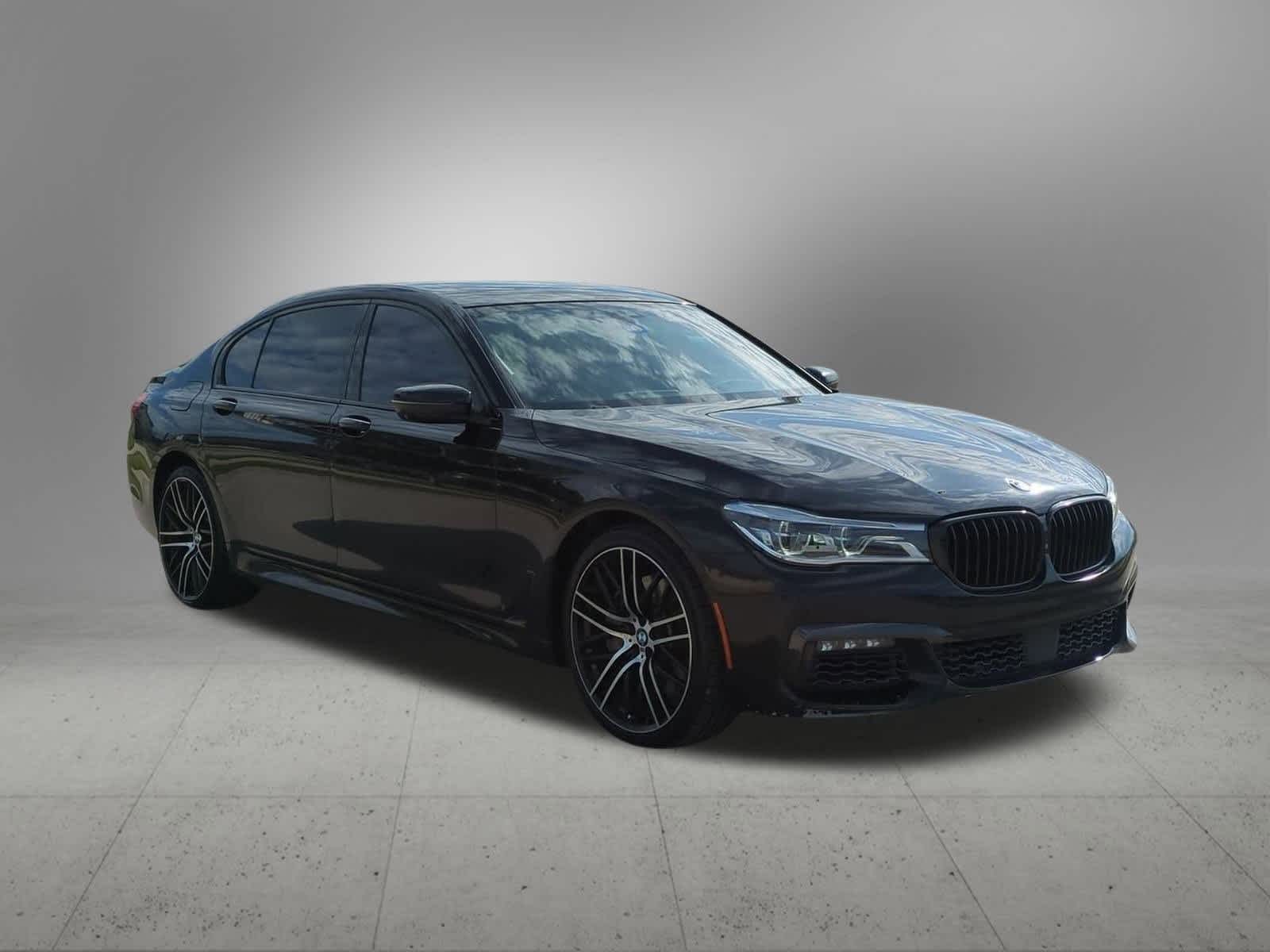 Thumbnail: 2018 BMW 7 Series - 8