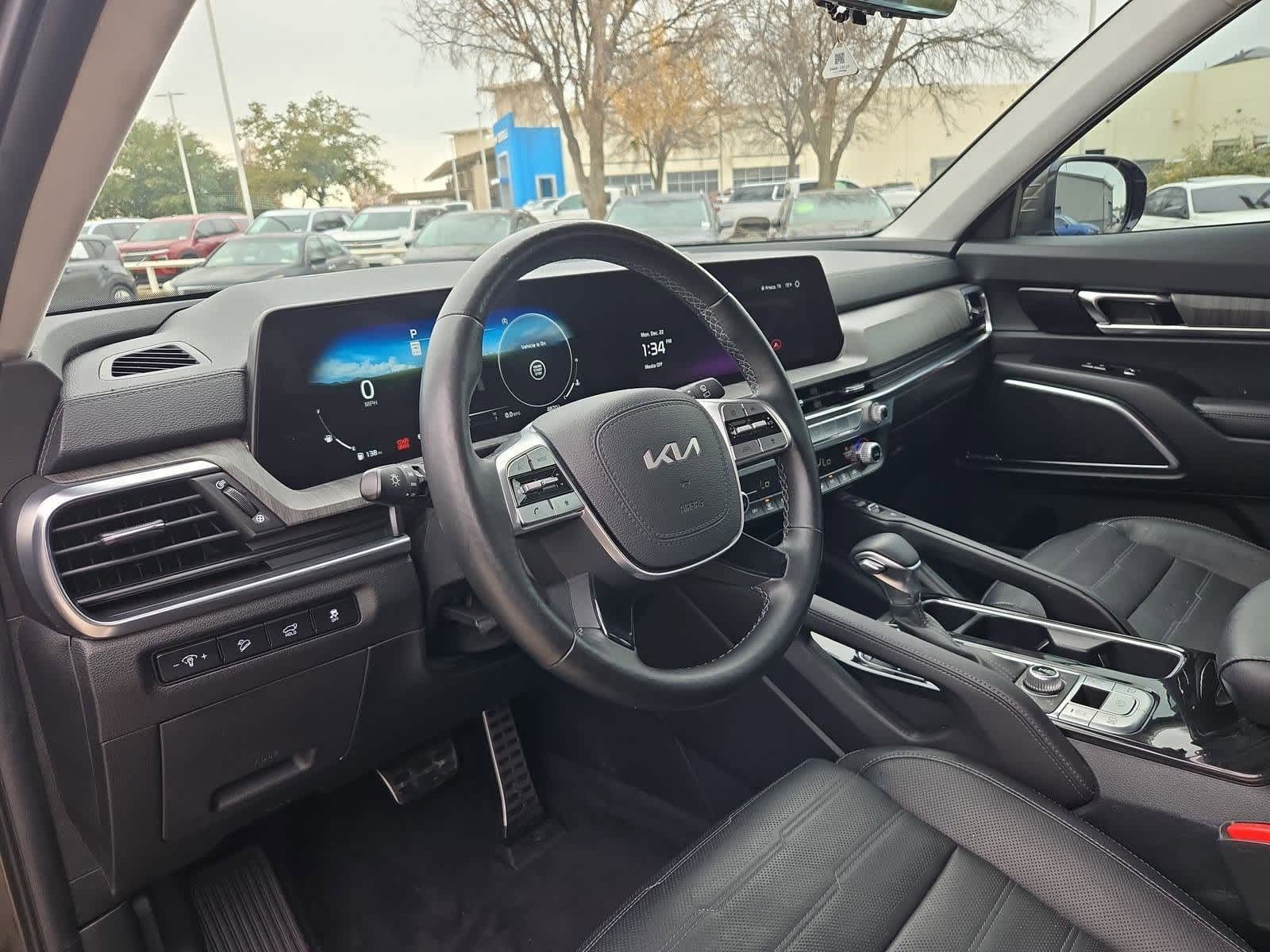 Thumbnail: 2023 Kia Telluride - 2