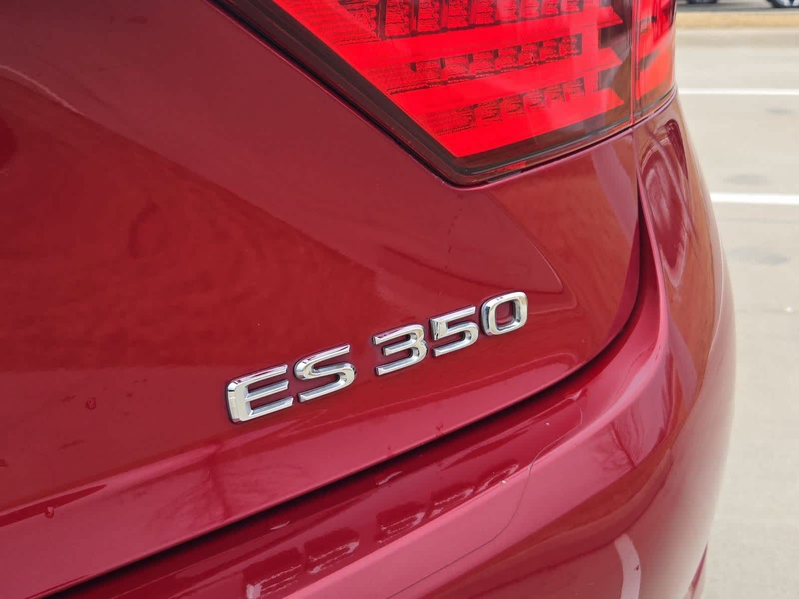 Thumbnail: 2013 Lexus ES - 11