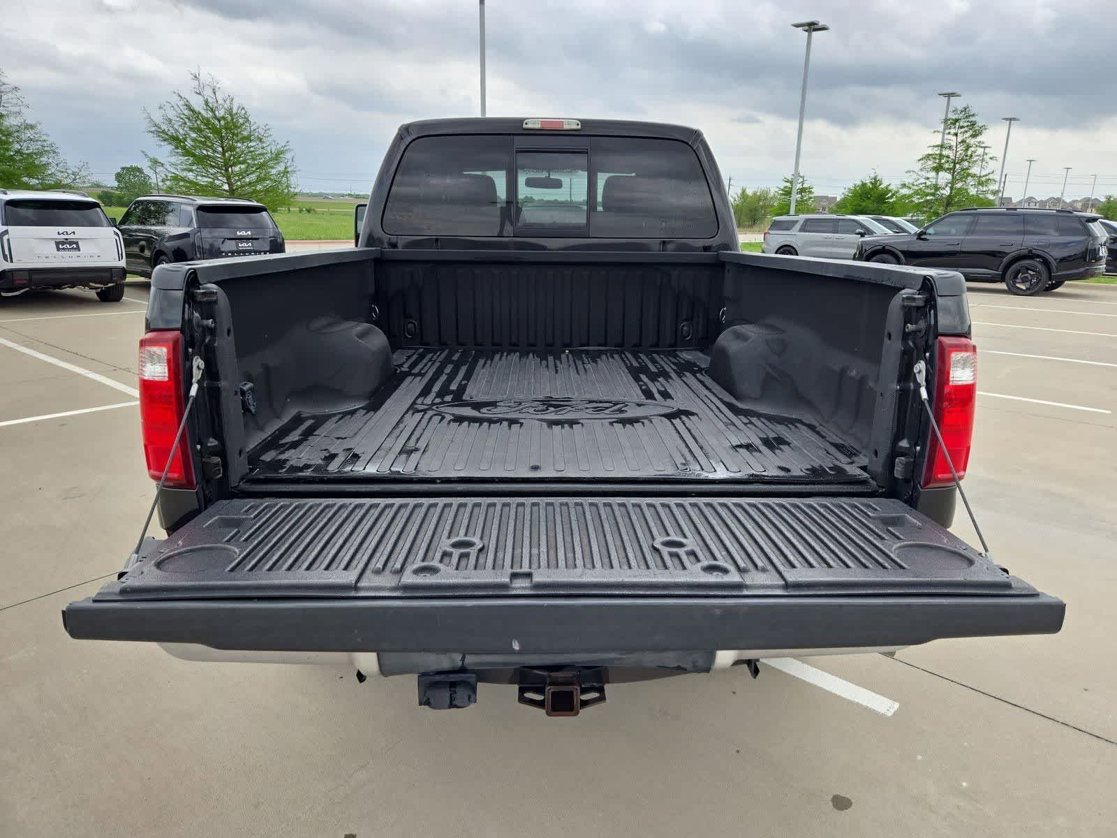 Thumbnail: 2015 Ford F-350 - 30