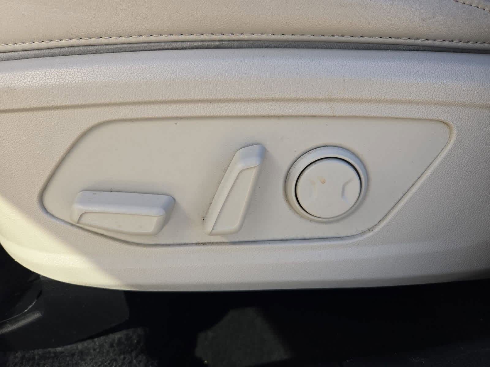 Thumbnail: 2021 Kia Sorento - 15