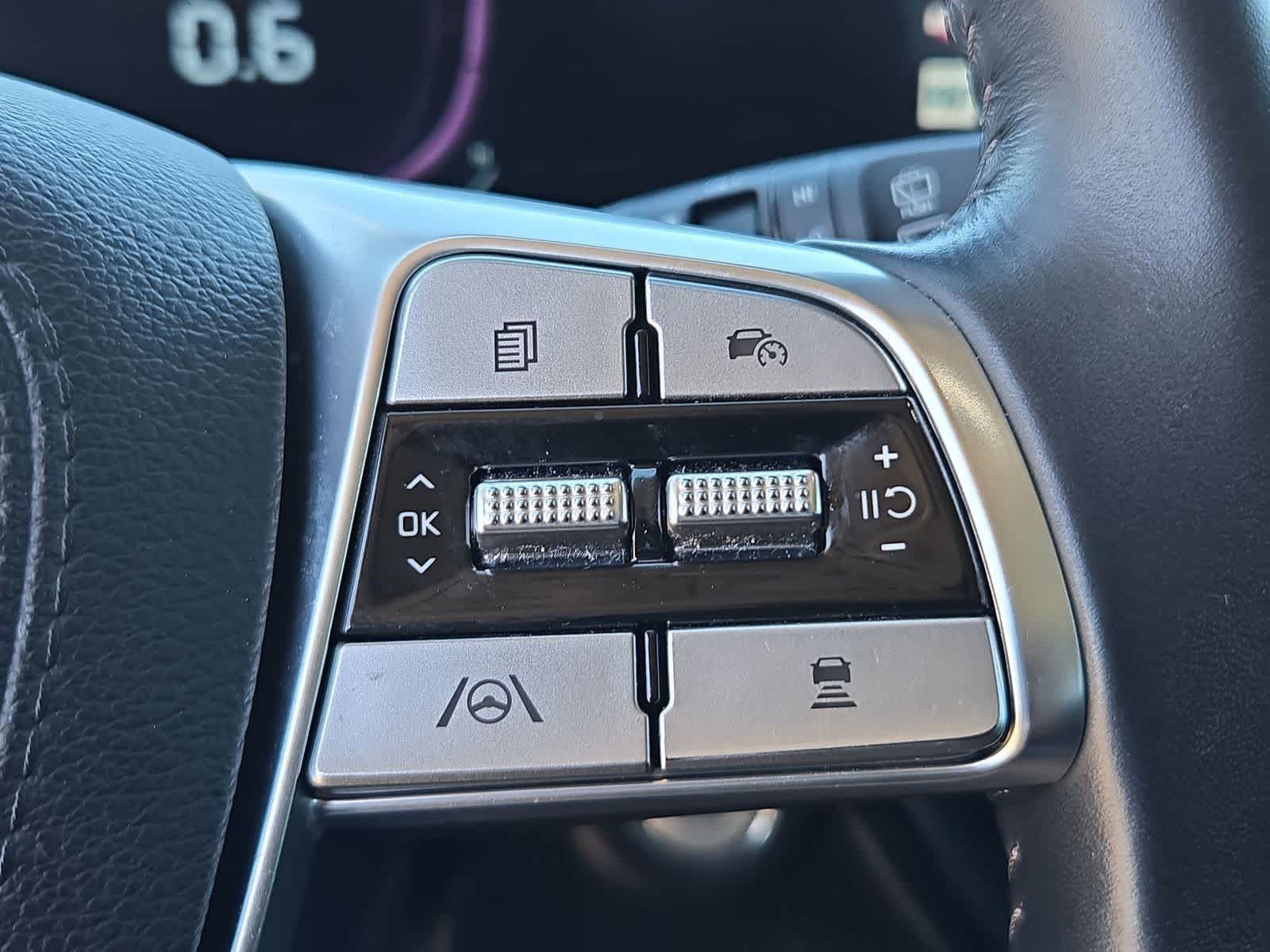 Thumbnail: 2024 Kia Telluride - 24