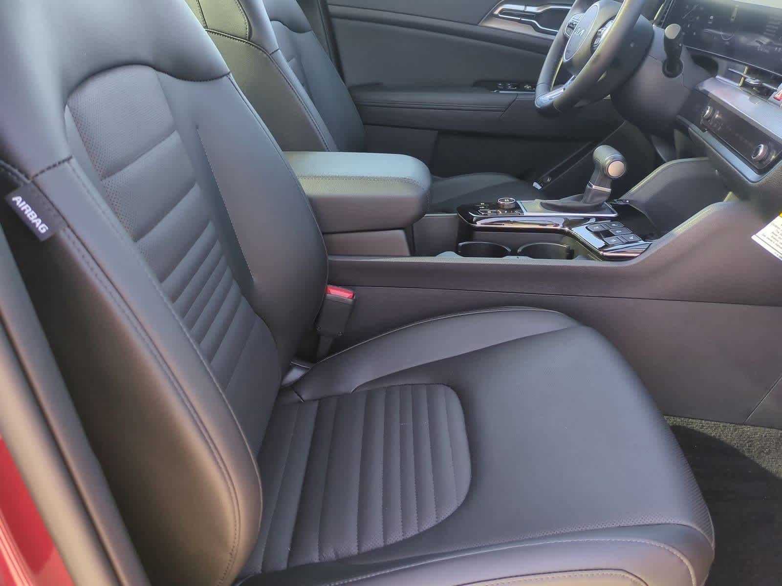 Thumbnail: 2025 Kia Sportage - 22